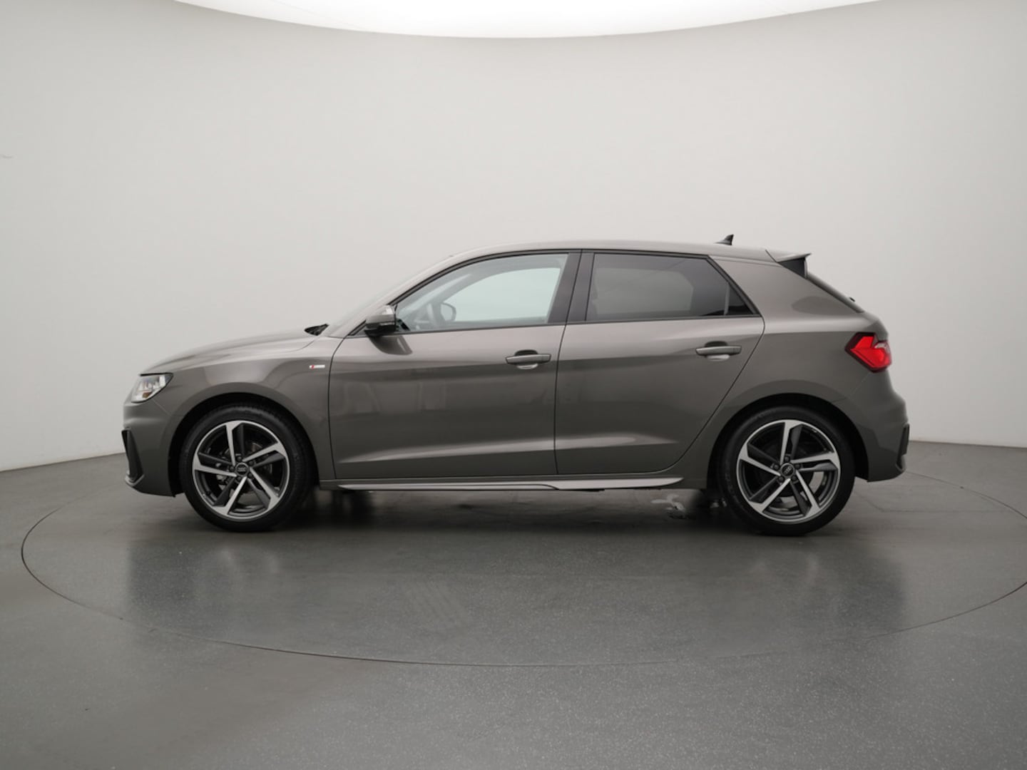 Bild über Audi A1 Sportback S line 25 TFSI S tronic - für weitere Informationen kontaktieren Sie den Audi Partner