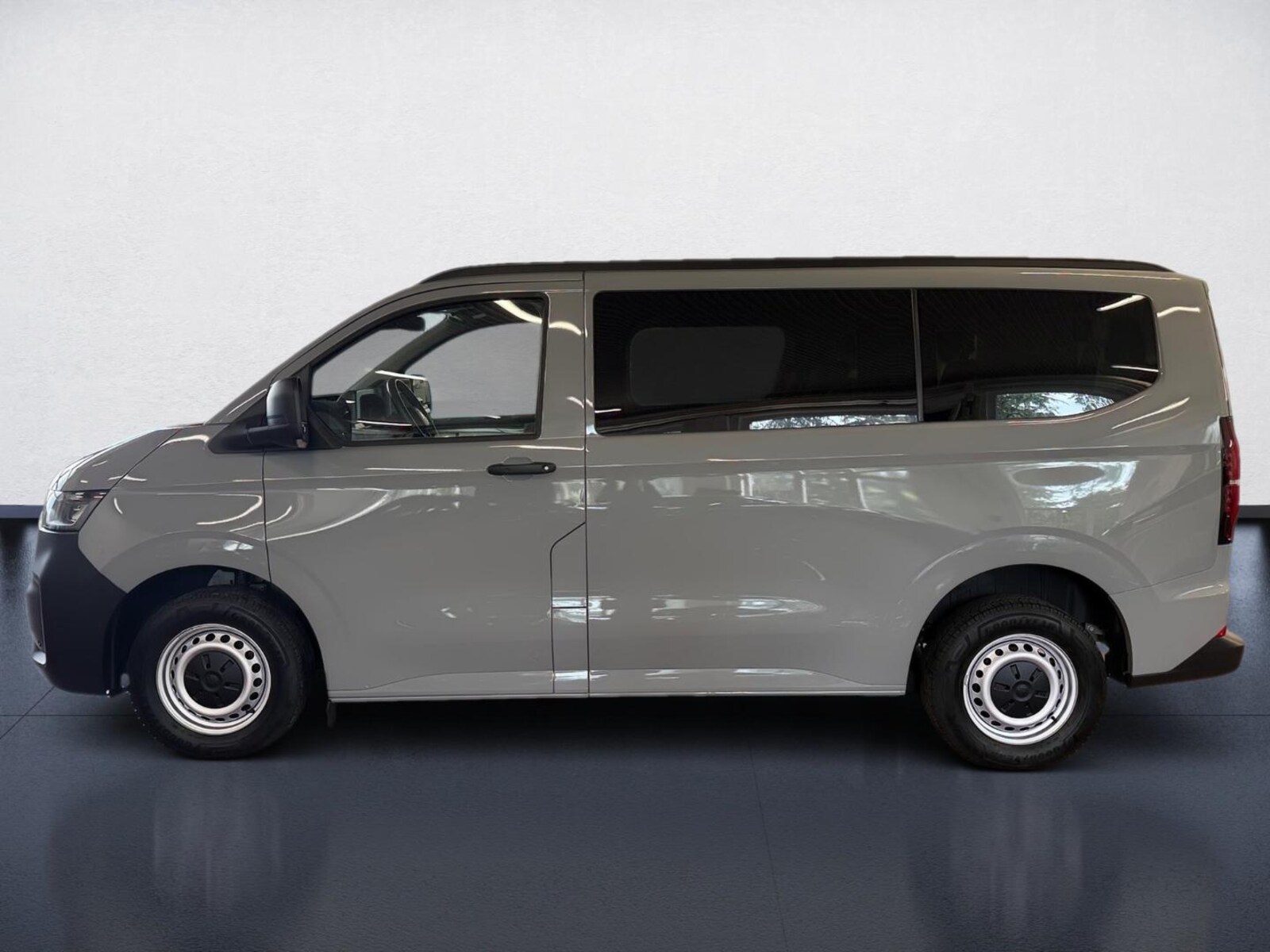 Volkswagen Transporter Kombi kurzer Radstand – Bild 3