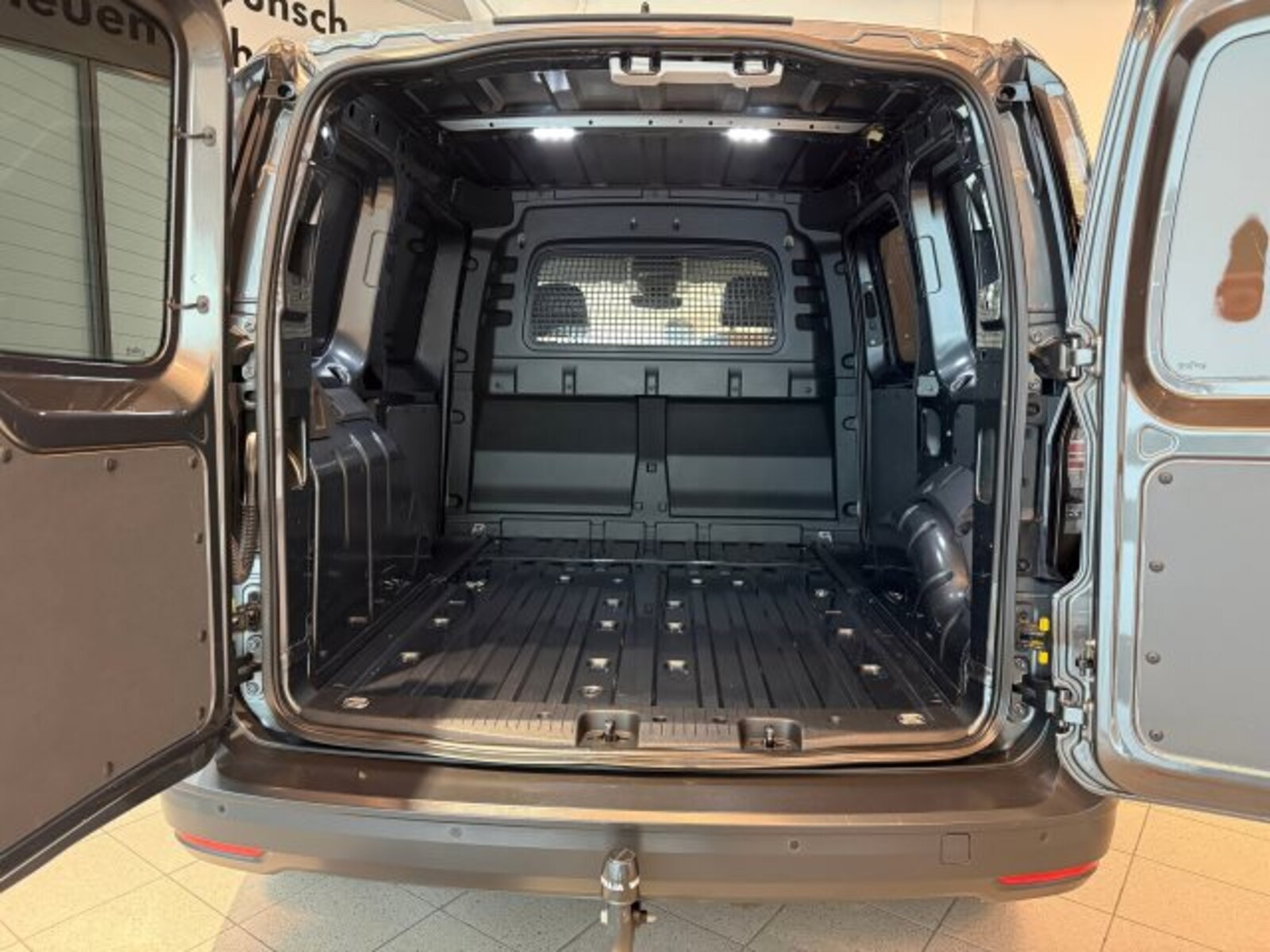 Volkswagen Caddy Cargo – Bild 12