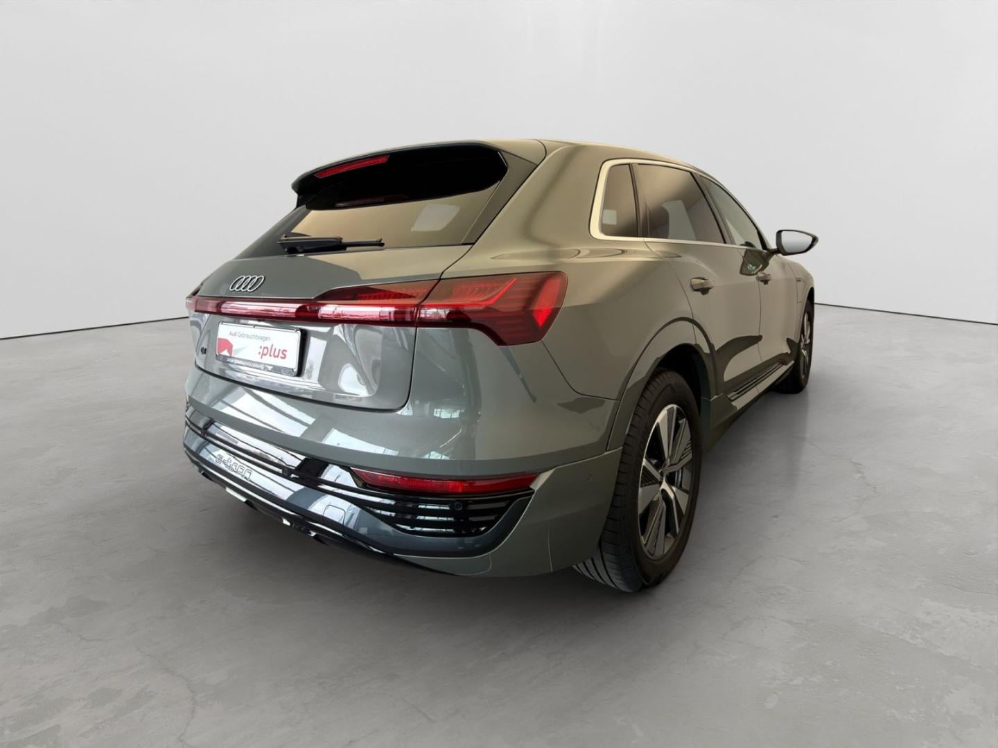 Bild über Audi Q8 e-tron advanced 55 e-tron quattro - für weitere Informationen kontaktieren Sie den Audi Partner