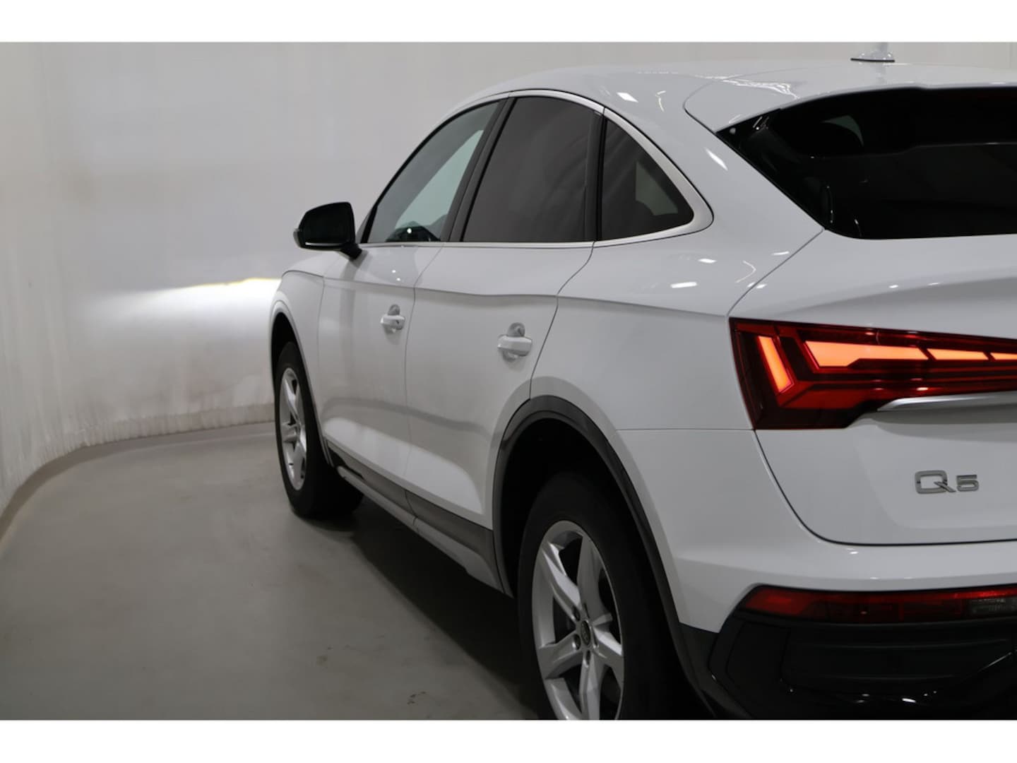Bild über Audi Q5 Sportback 40 TDI quattro S tronic - für weitere Informationen kontaktieren Sie den Audi Partner