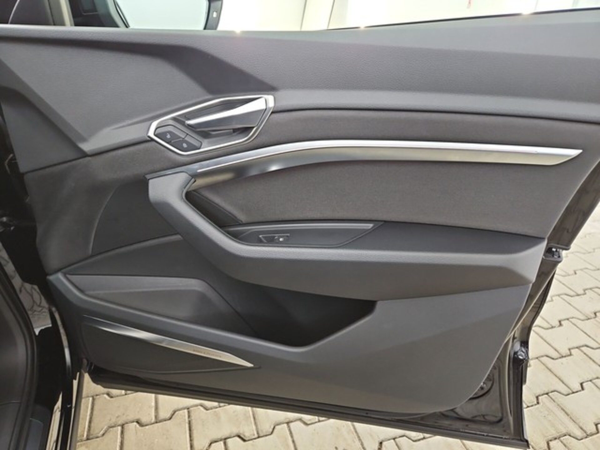 Audi e-tron advanced