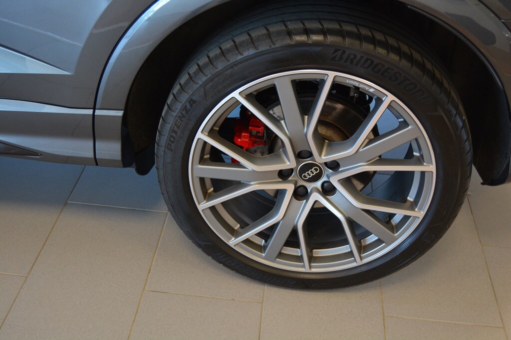 Bild som visar&nbsp;Audi Q3 Sportback&nbsp;Q3 Sportback 45 TFSI quattro S line 245 hk S tronic - för mer information kontakta din Audi Partner