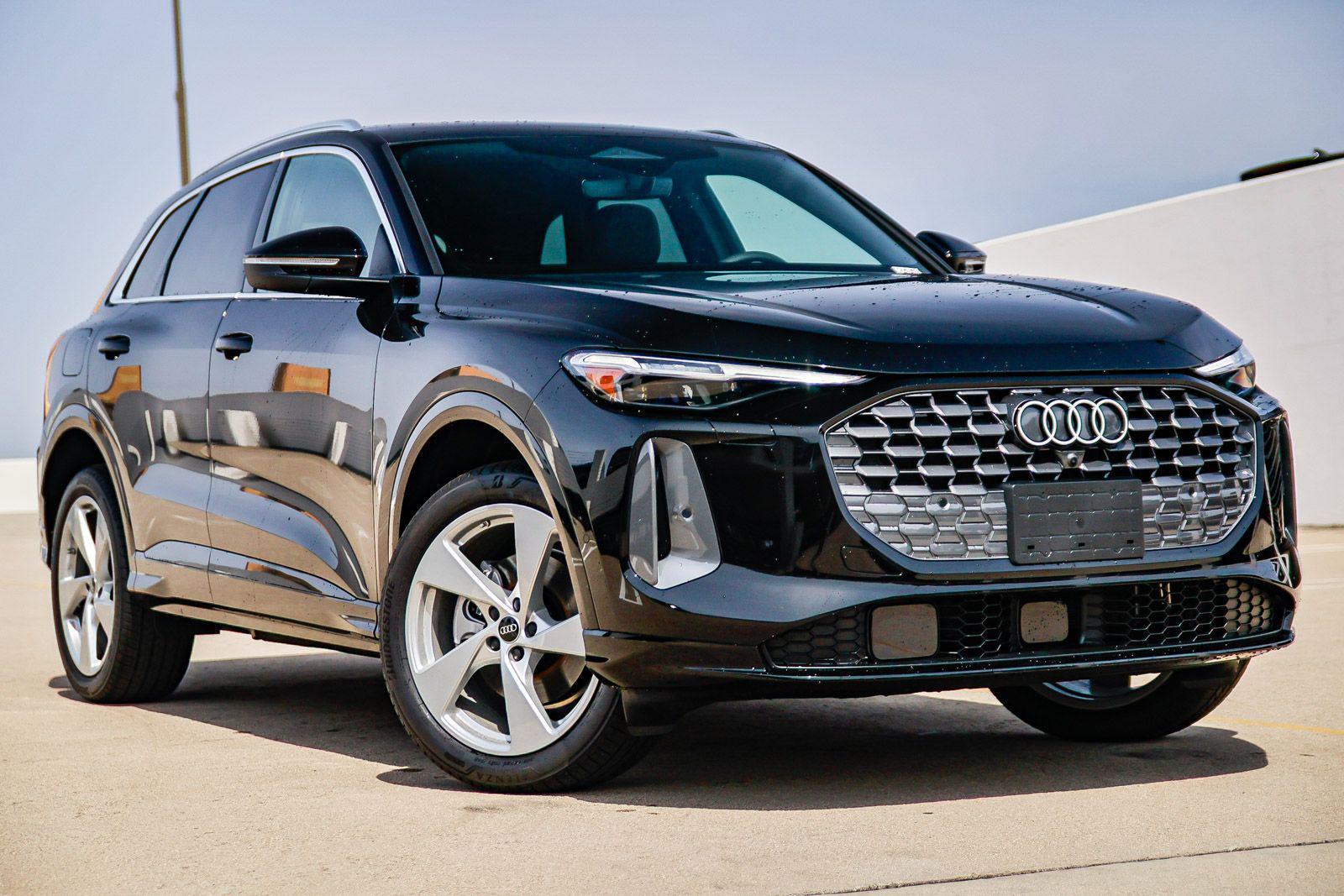 2025 Audi Q5 40 Premium Plus's photo