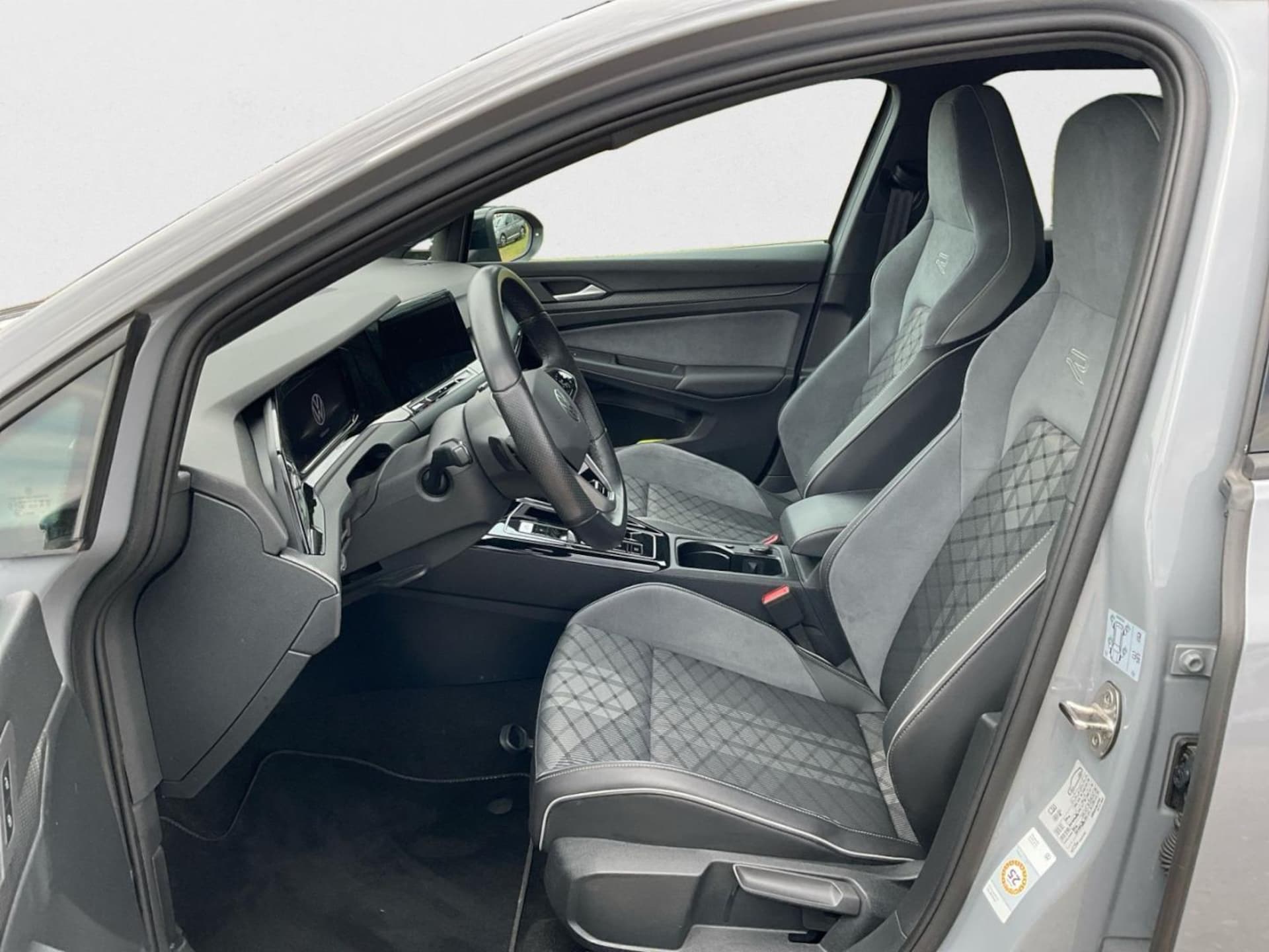 Volkswagen Golf Variant R-Line