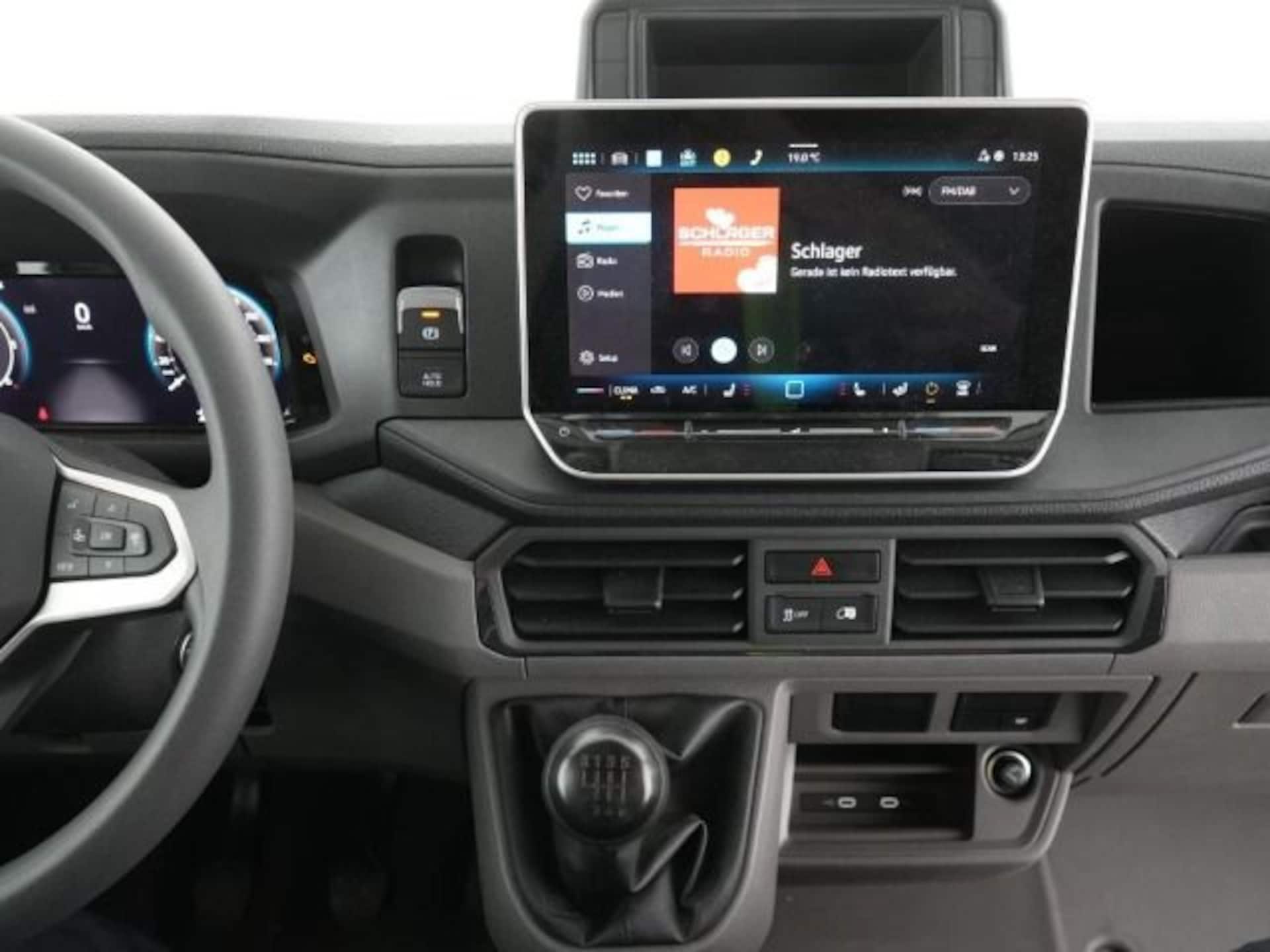 Volkswagen Crafter Kasten langer Radstand