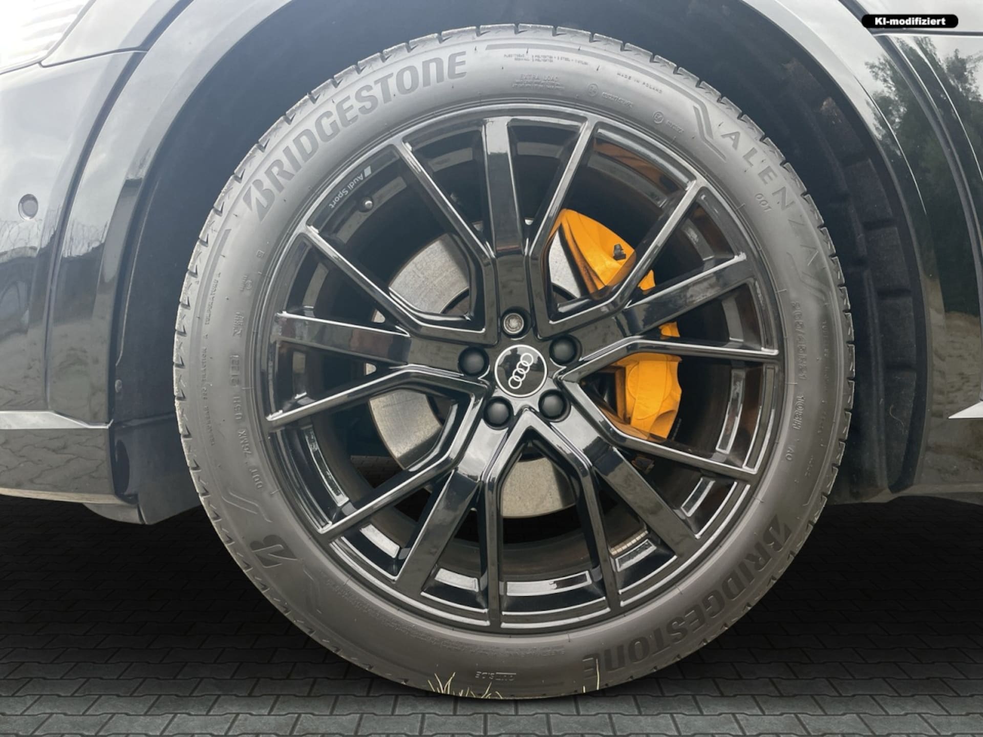 Audi e-tron S line