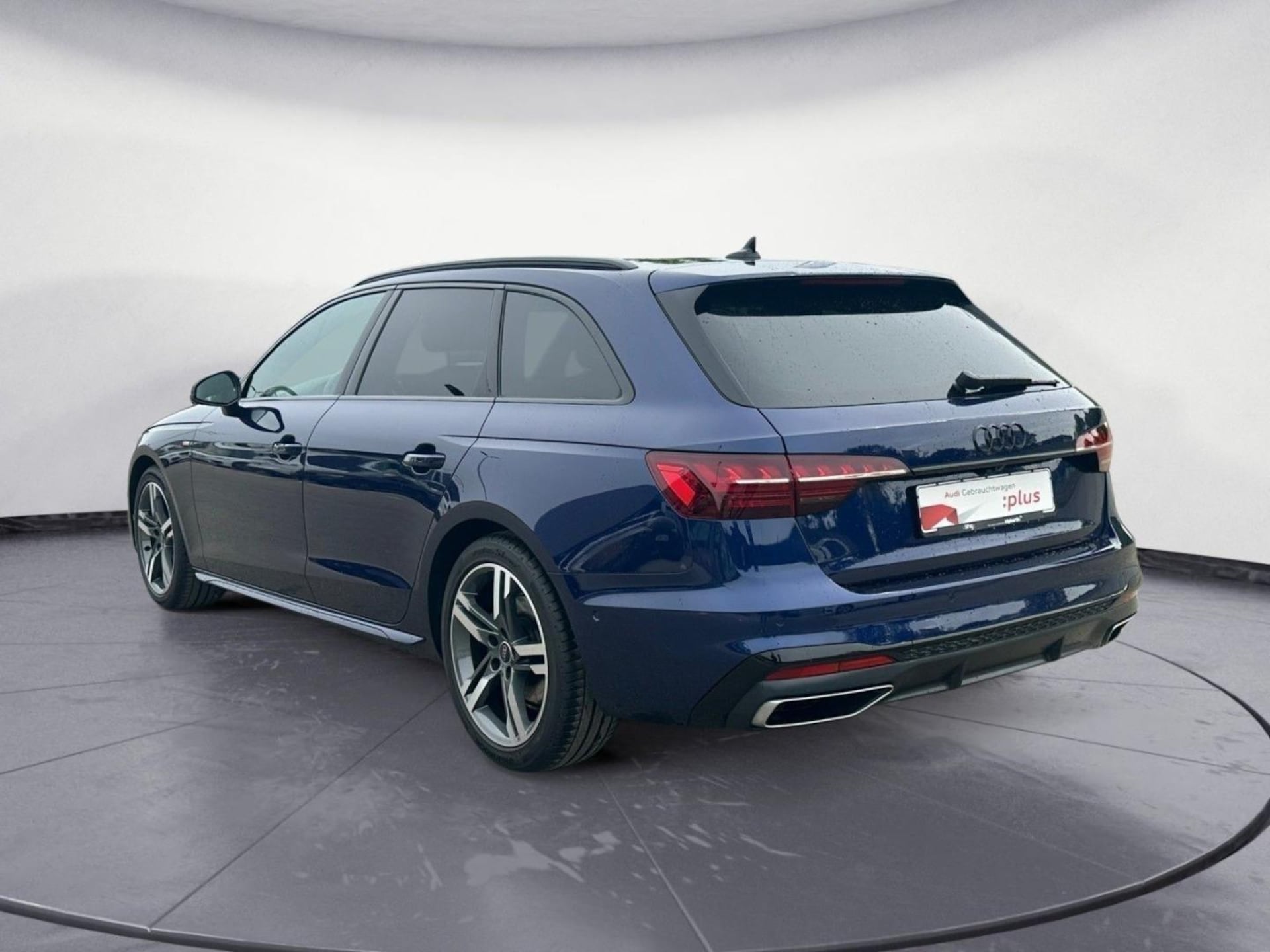 Audi A4 Avant S line