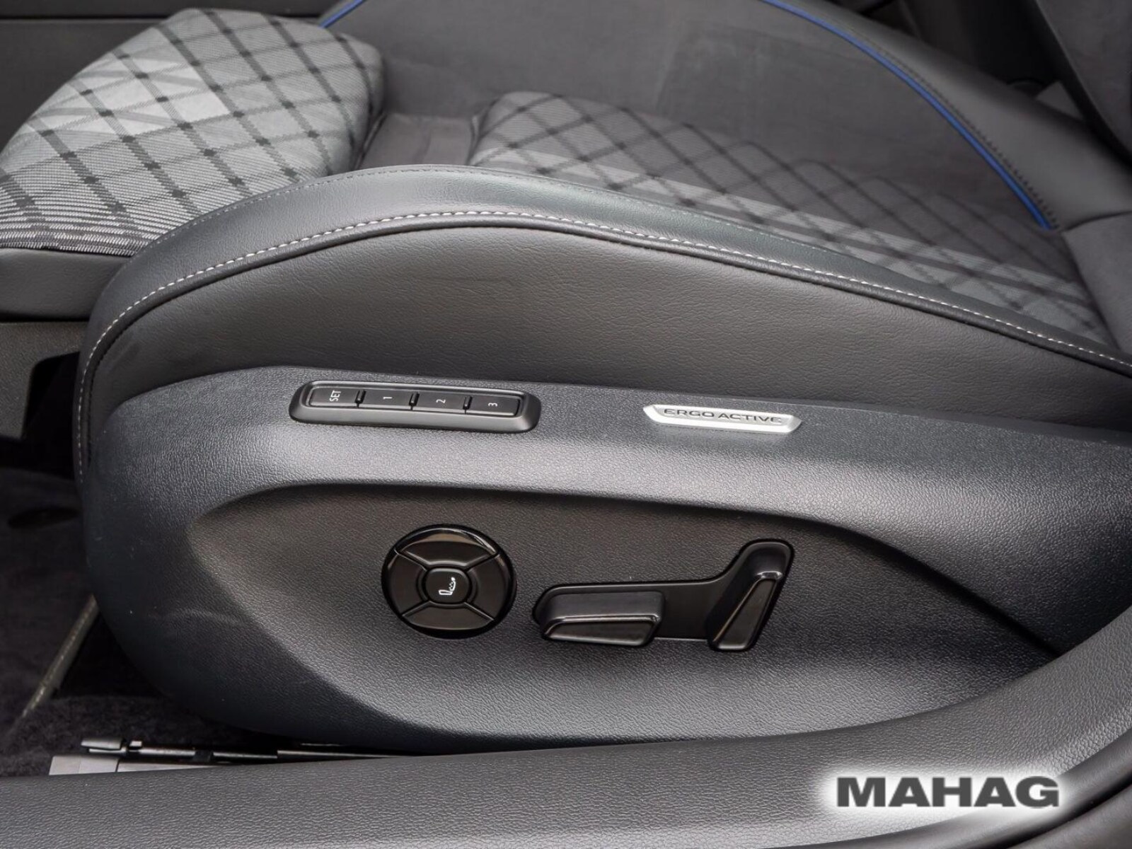 Volkswagen Passat – Bild 24