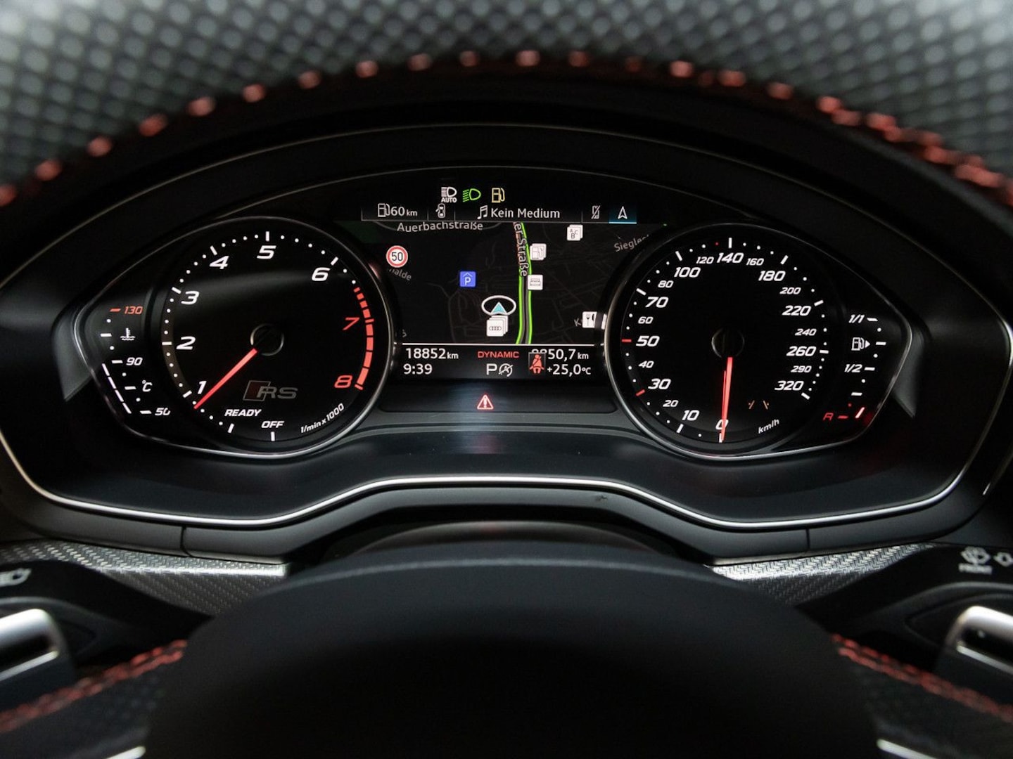 Bild über Audi RS 4 Avant TFSI quattro tiptronic - für weitere Informationen kontaktieren Sie den Audi Partner