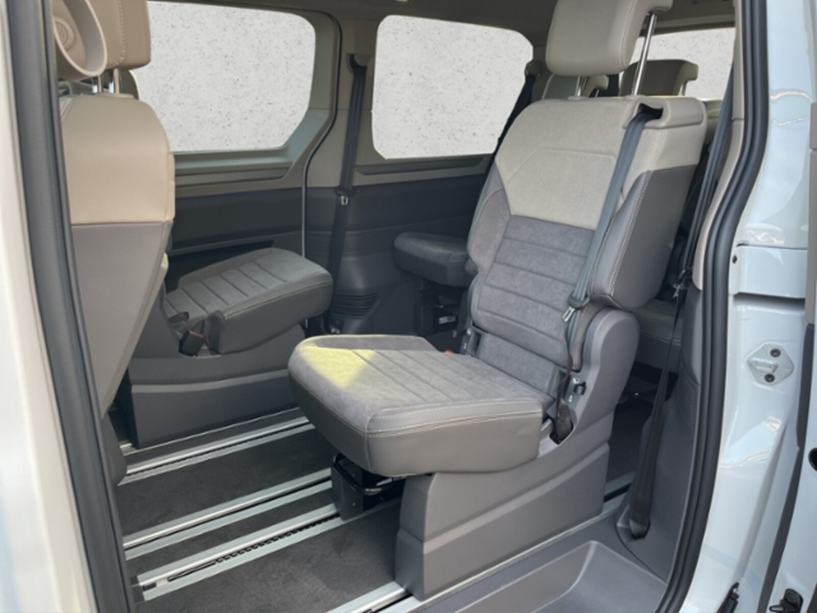 Volkswagen Multivan Langversion – Bild 10