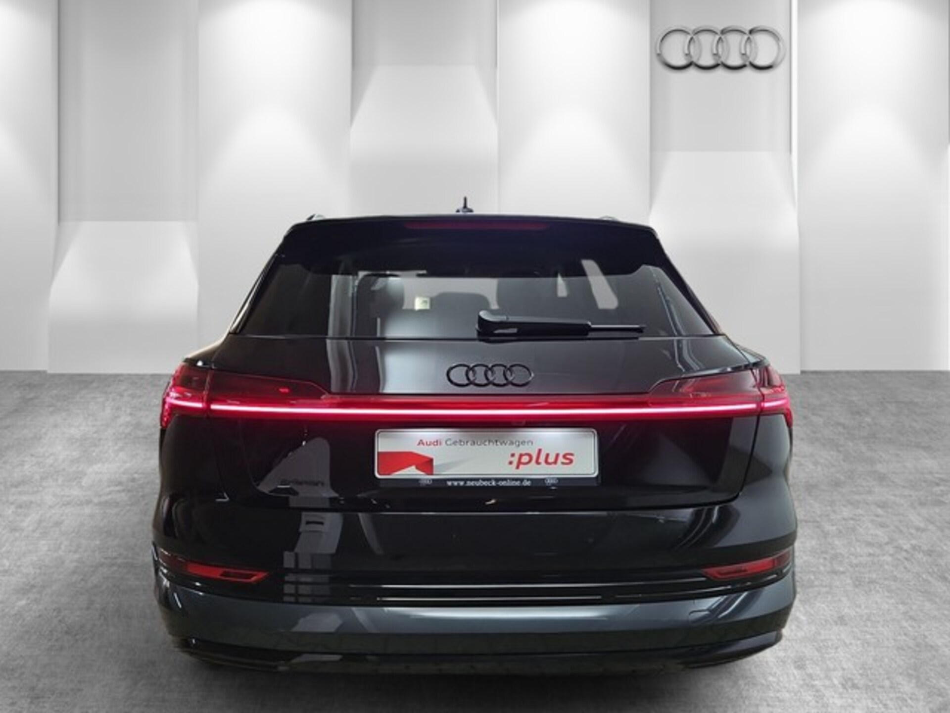 Audi e-tron advanced