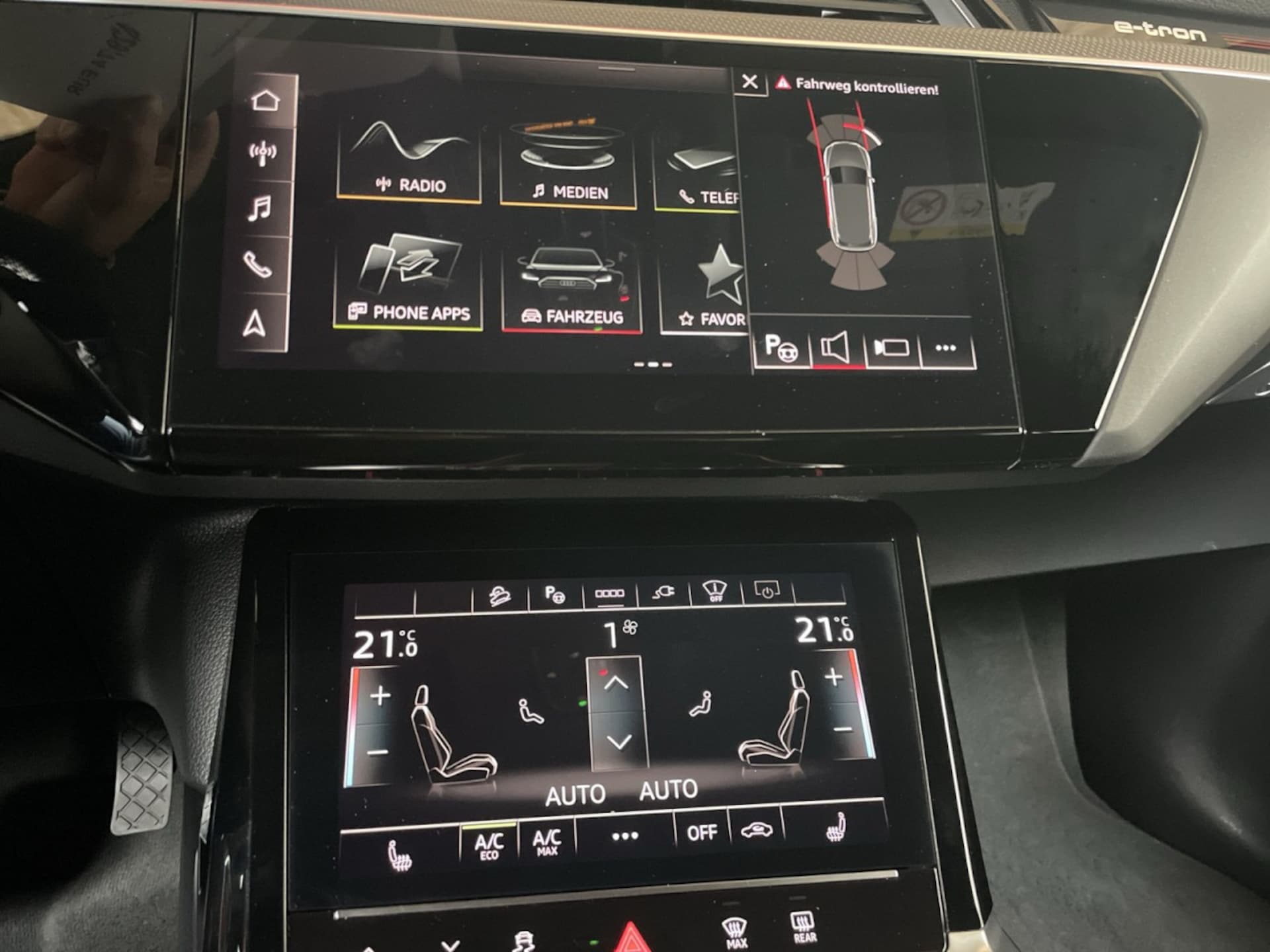 Audi e-tron S line