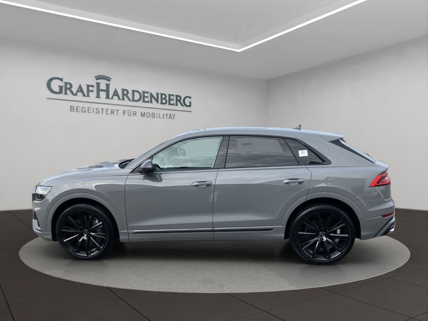 Bild über Audi SQ8 TFSI quattro tiptronic - für weitere Informationen kontaktieren Sie den Audi Partner