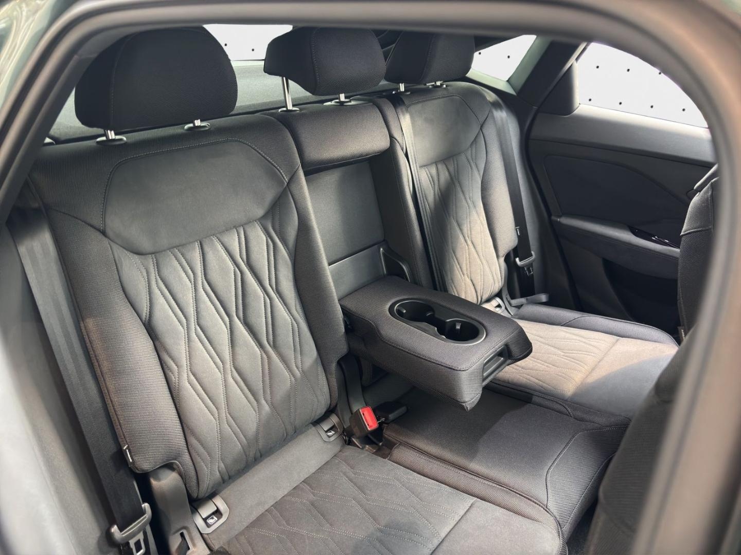 Bild über Audi Q3 Sportback TFSI quattro 195 kW S tronic - für weitere Informationen kontaktieren Sie den Audi Partner