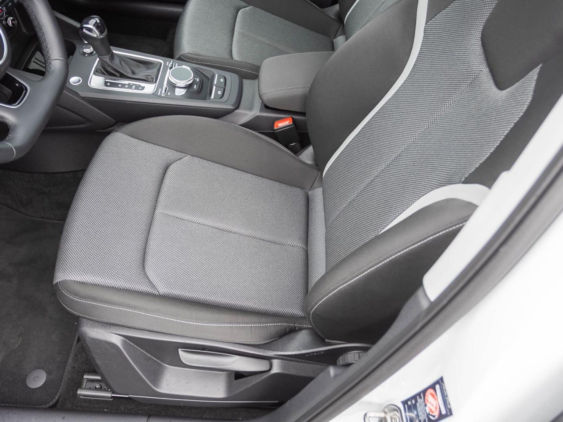 Audi Q2 S line