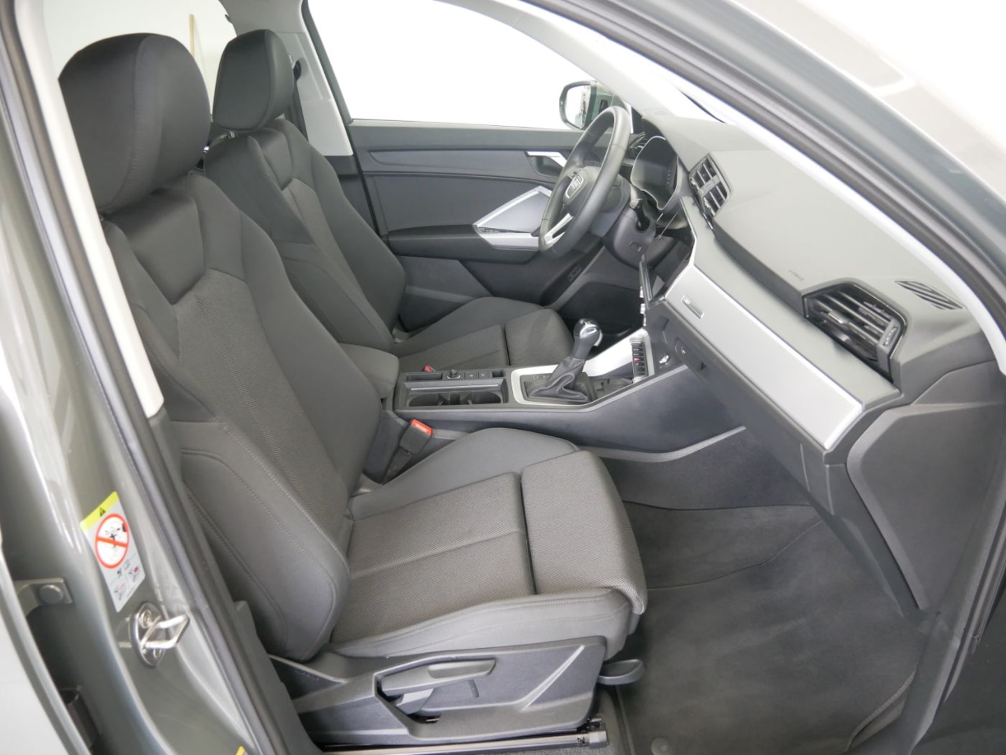 Bild über Audi Q3 TFSI 110 kW S tronic - für weitere Informationen kontaktieren Sie den Audi Partner