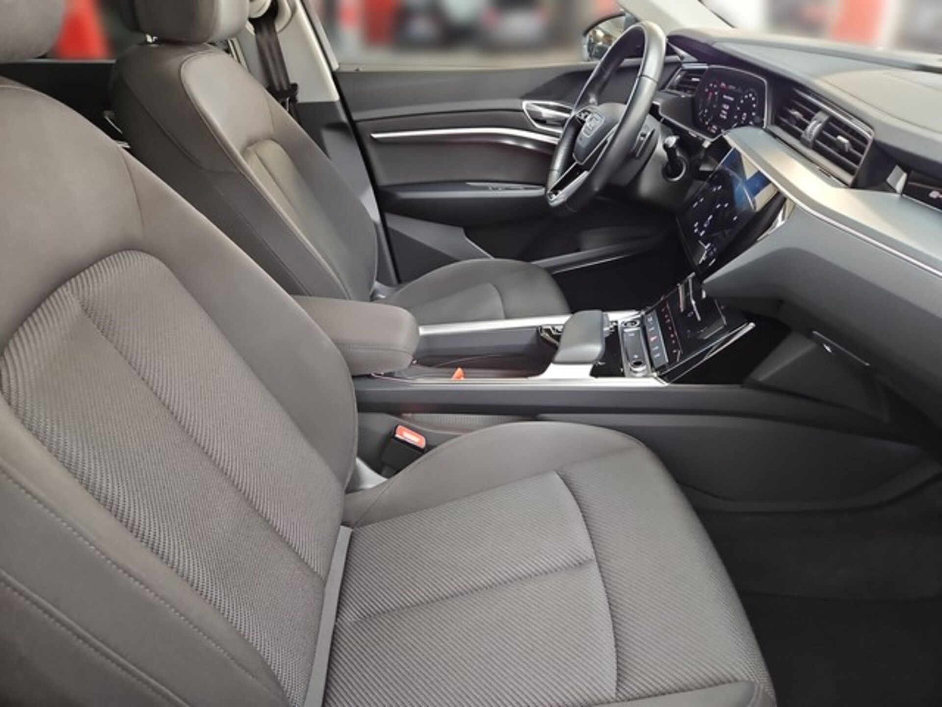 Audi e-tron advanced