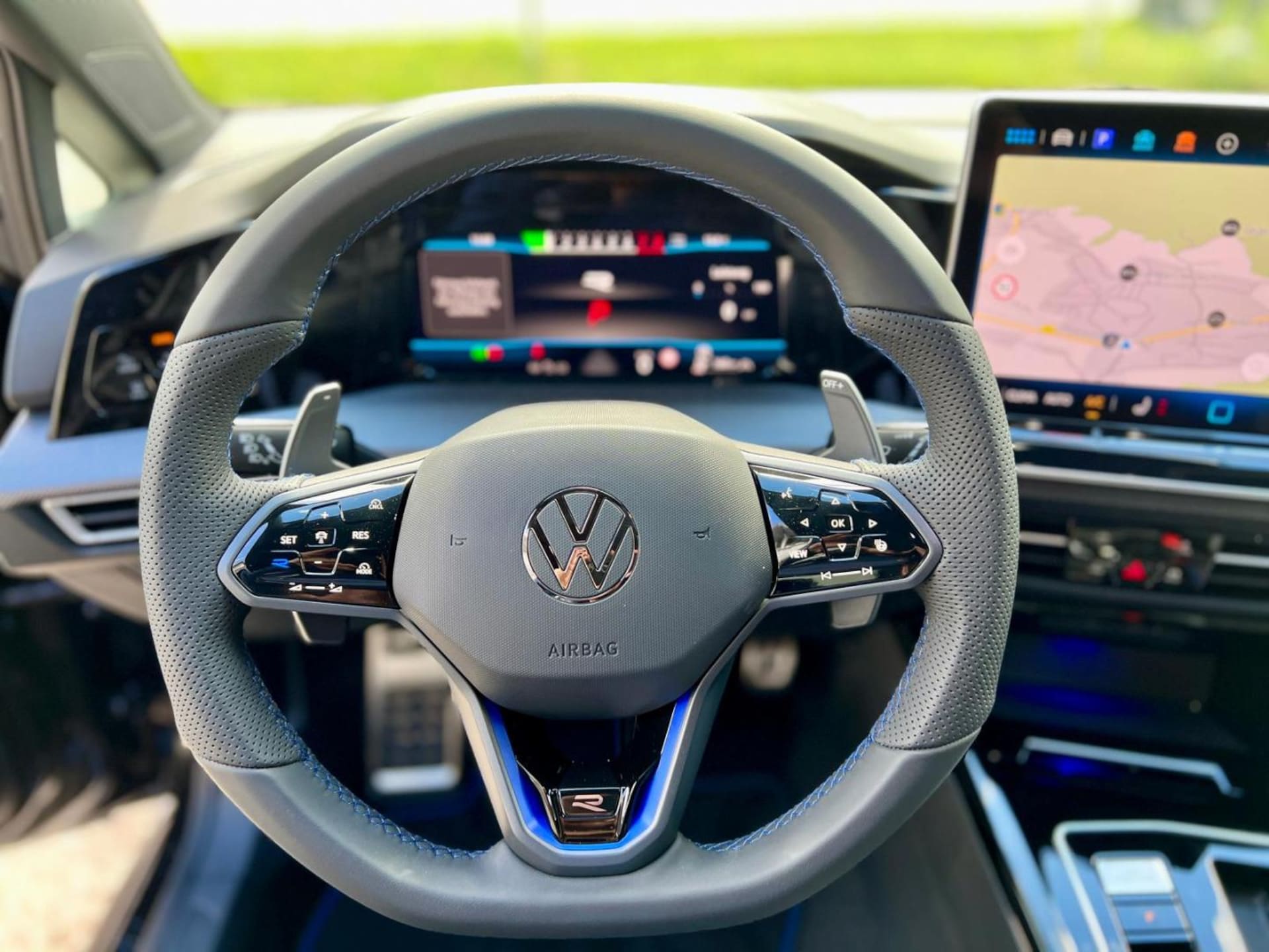 Volkswagen Golf Variant R