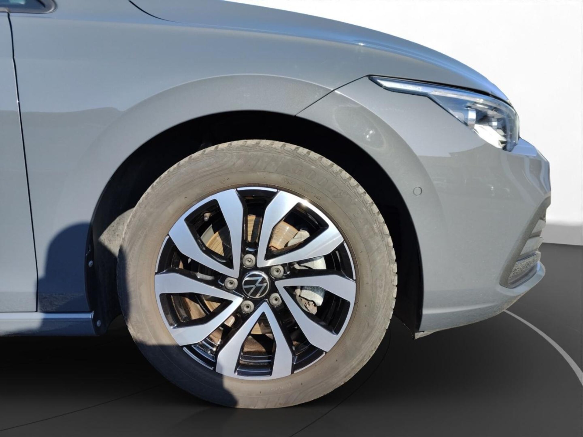 Volkswagen Golf Active