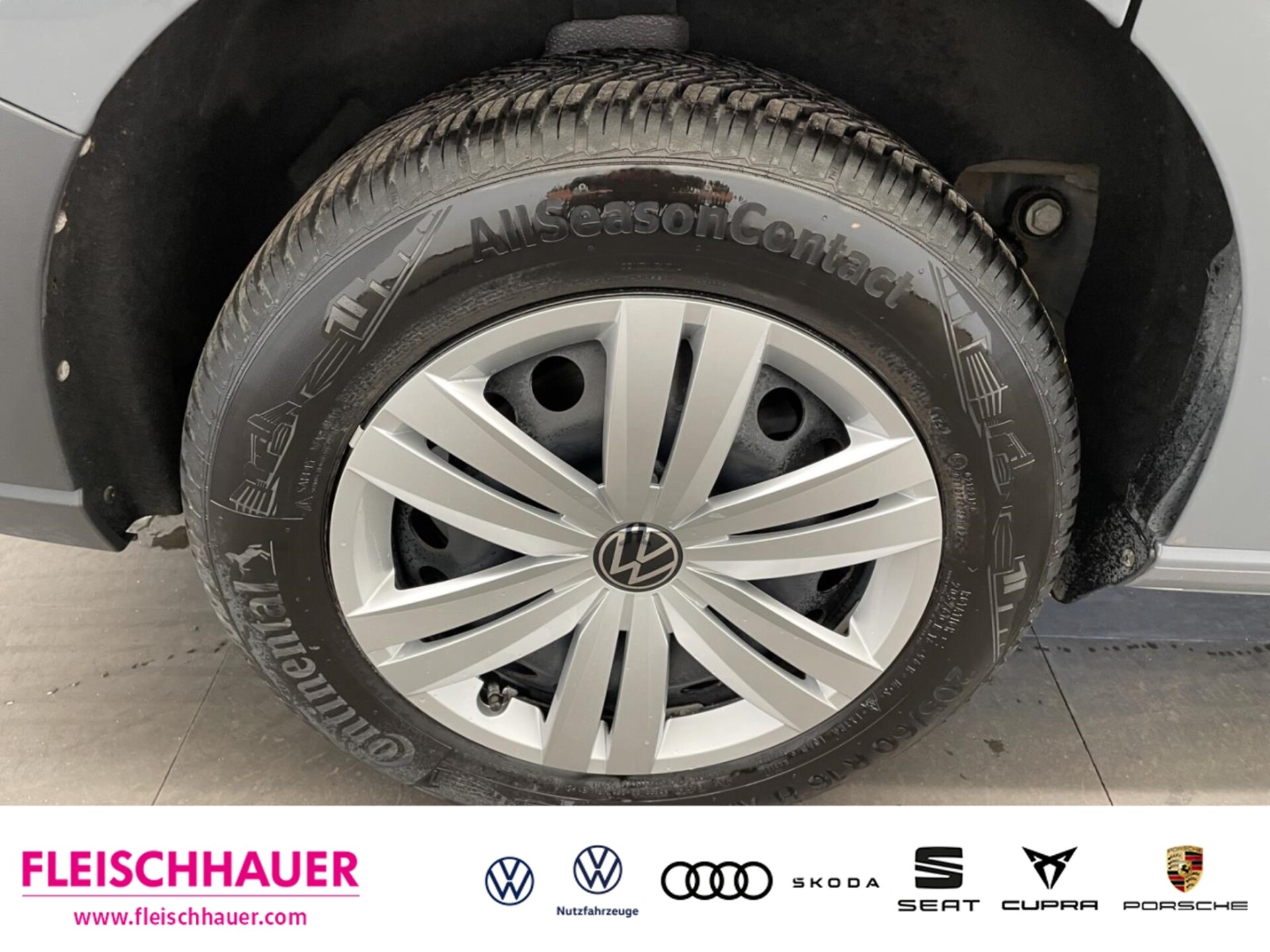 Volkswagen Caddy Basis-Modell