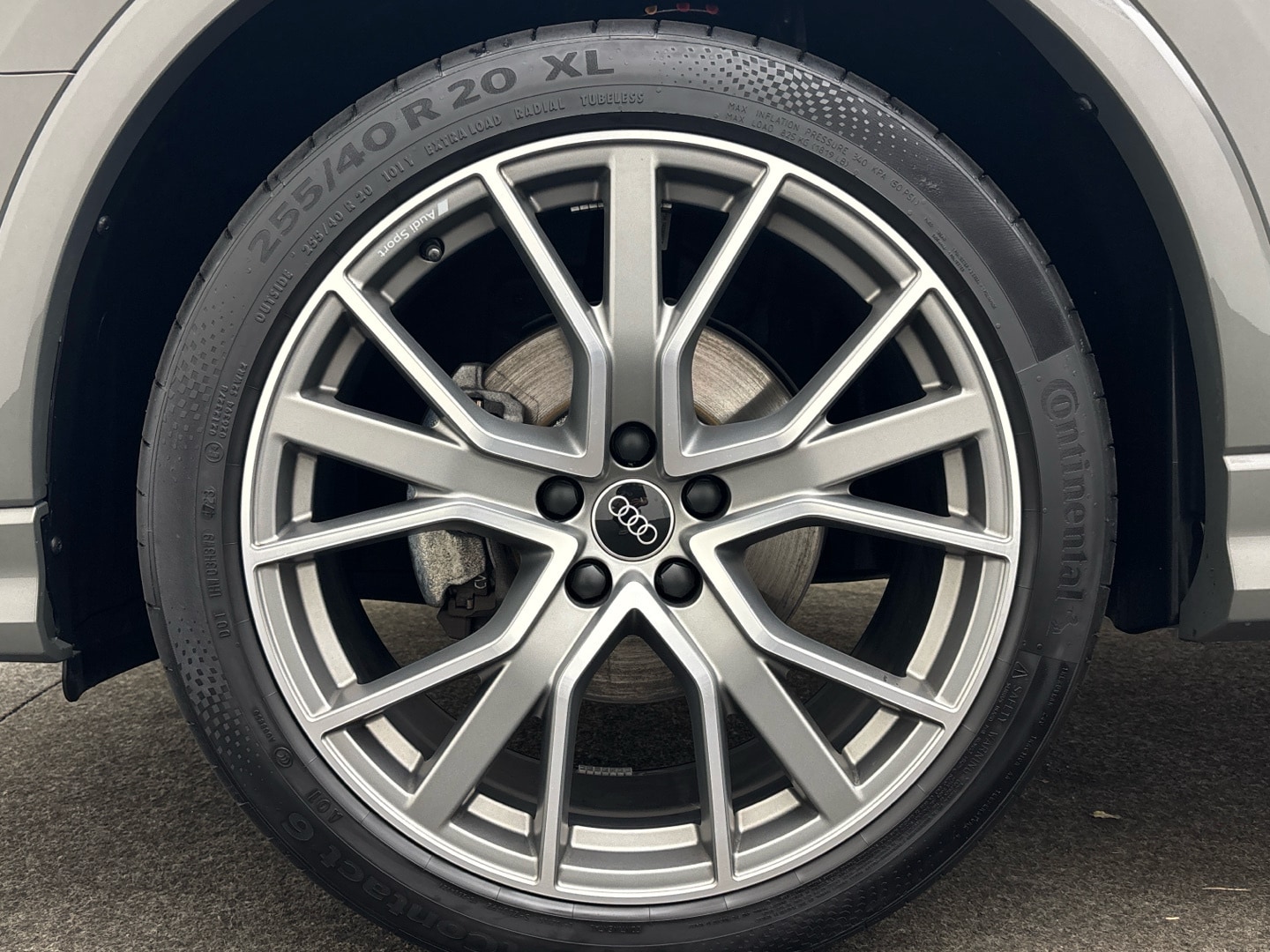 Bild über Audi Q3 S line 35 TFSI S tronic - für weitere Informationen kontaktieren Sie den Audi Partner
