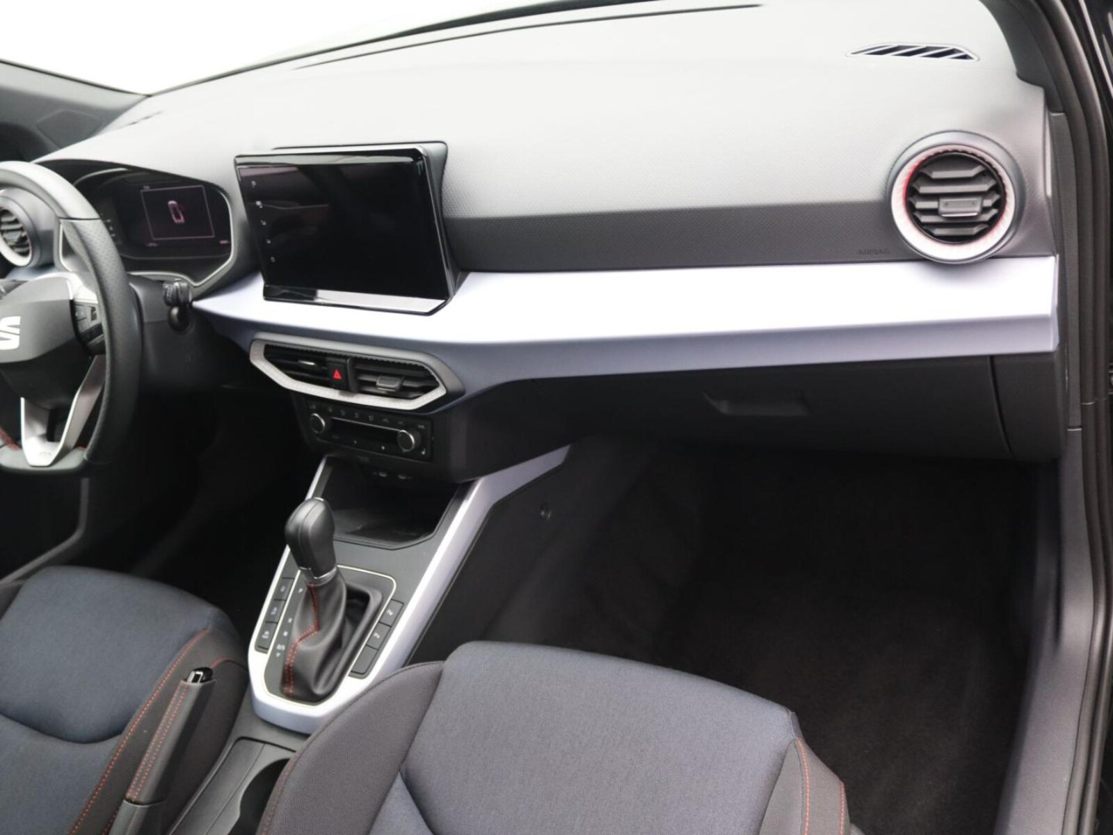 SEAT Arona – Bild 8