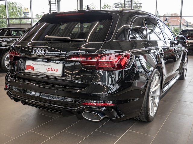 Image about Audi RS 4 Avant TFSI quattro tiptronic