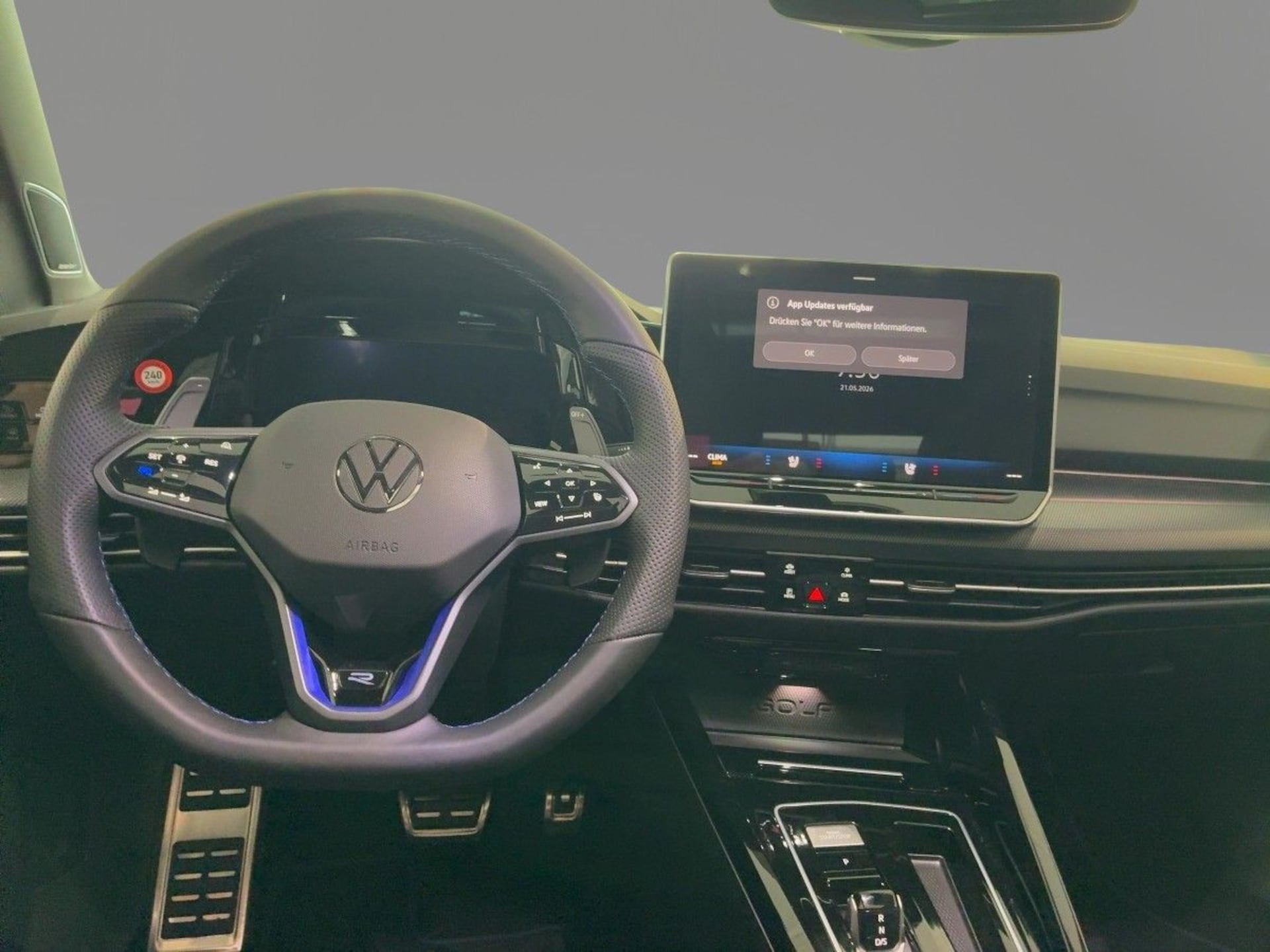 Volkswagen Golf Variant R