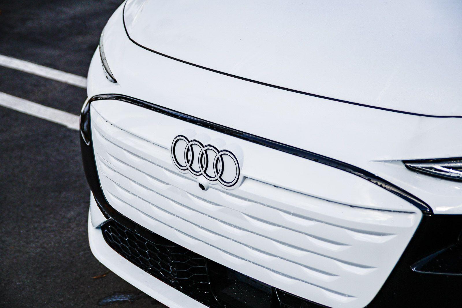 2025 Audi A6 Sportback e-tron Premium - Photo 11