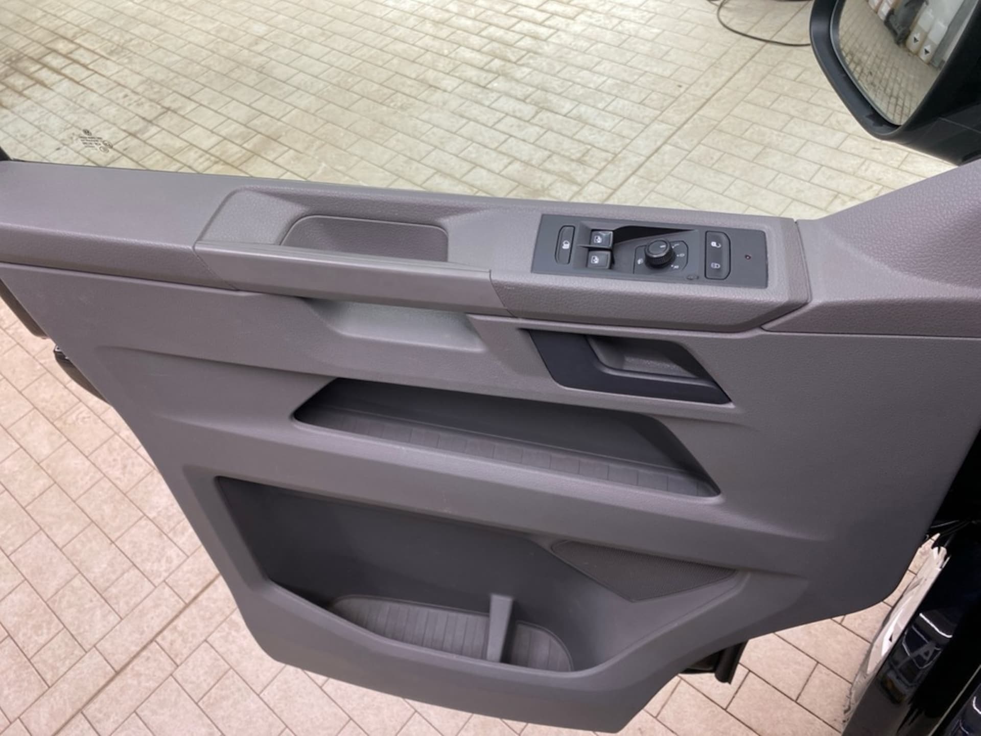 Volkswagen T6.1 Transporter Kasten kurzer Radstand