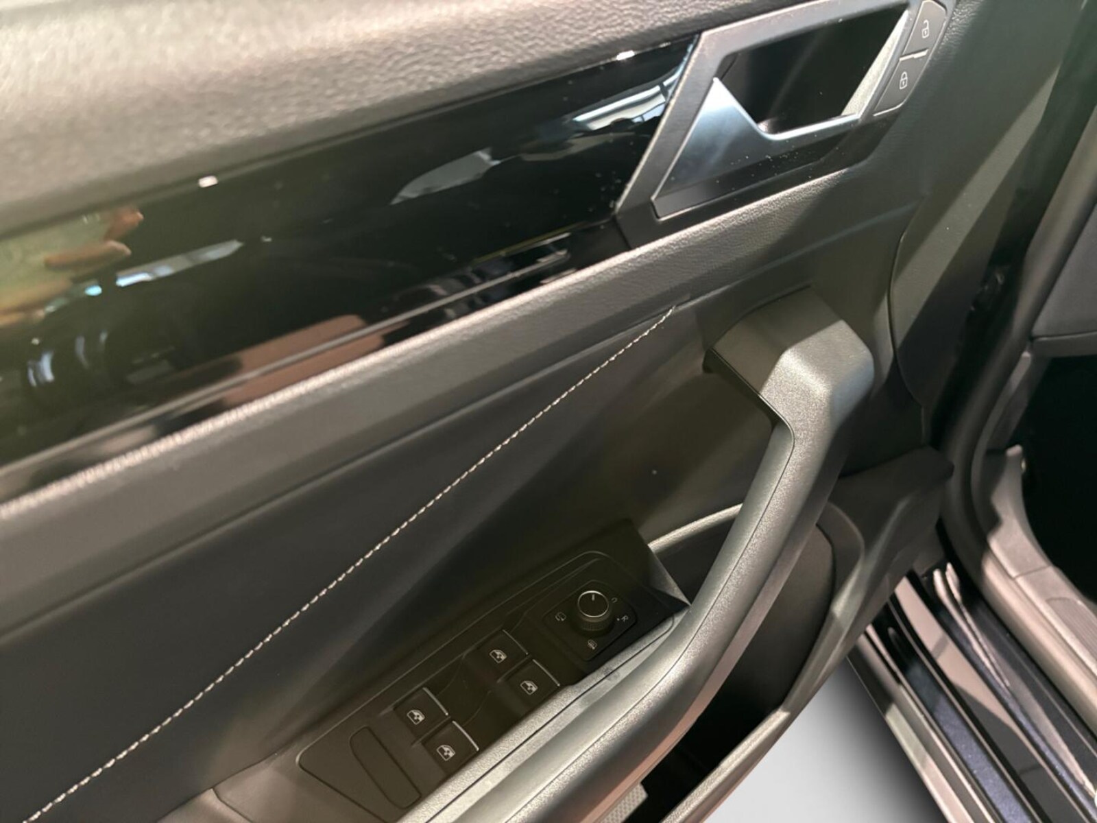Volkswagen T-Roc Cabriolet – Bild 13