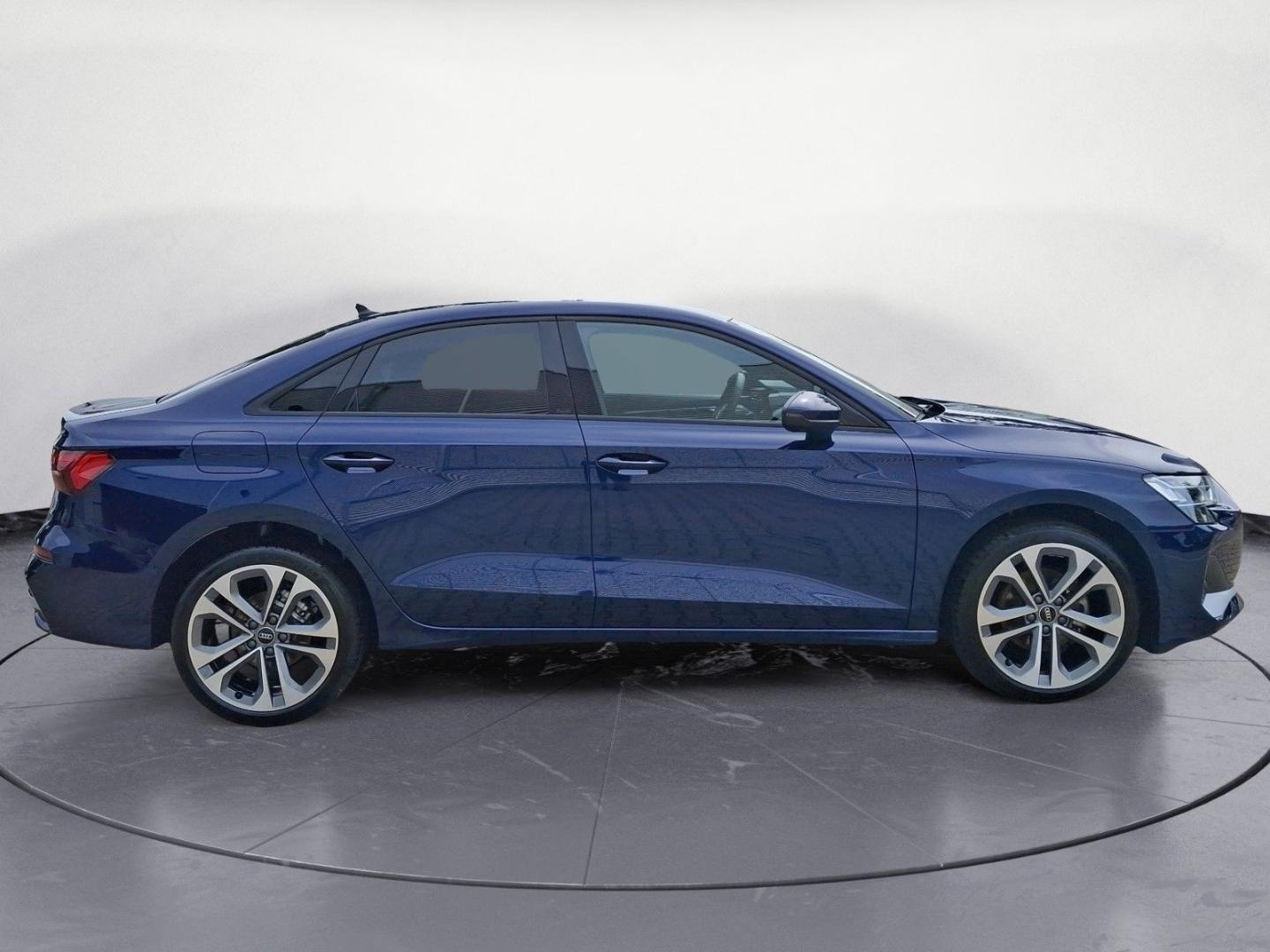 Bild über Audi A3 Limousine TFSI Schaltgetriebe - für weitere Informationen kontaktieren Sie den Audi Partner