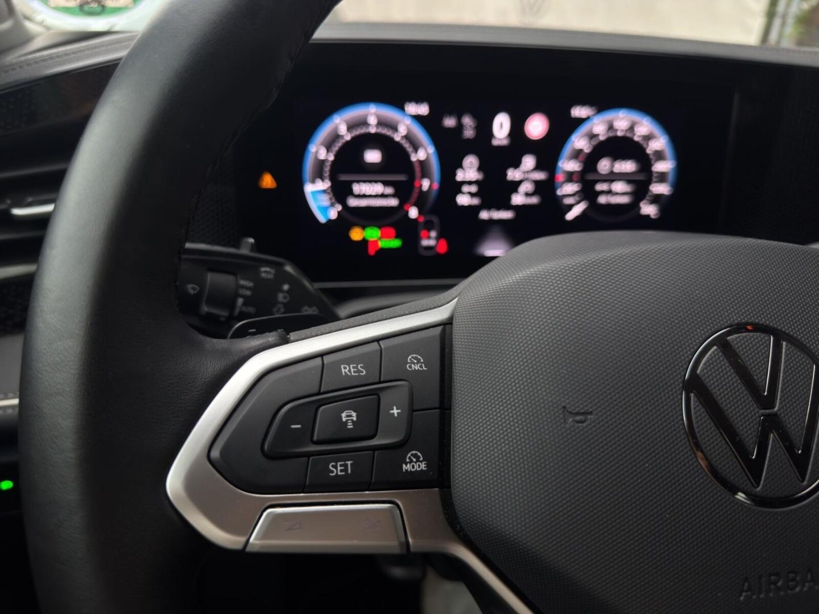 Volkswagen Passat – Bild 16