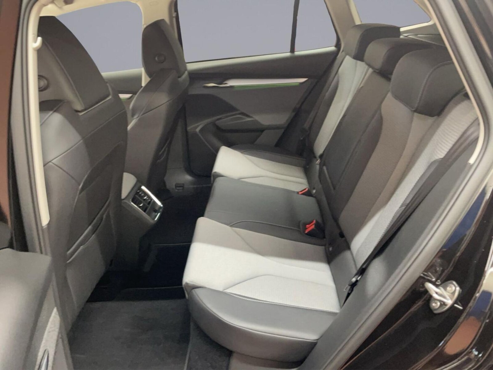 Škoda Enyaq – Bild 10