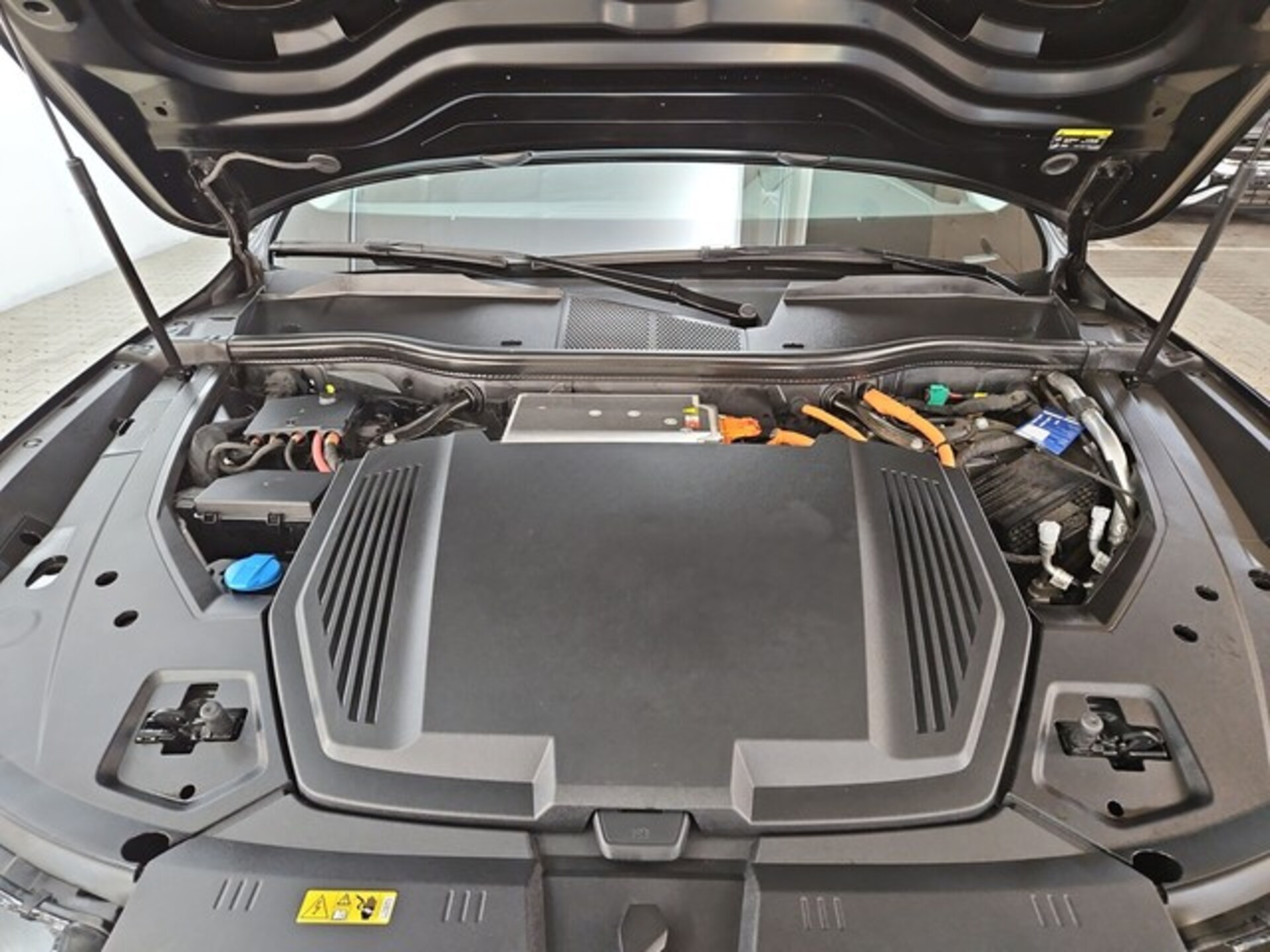 Audi e-tron advanced