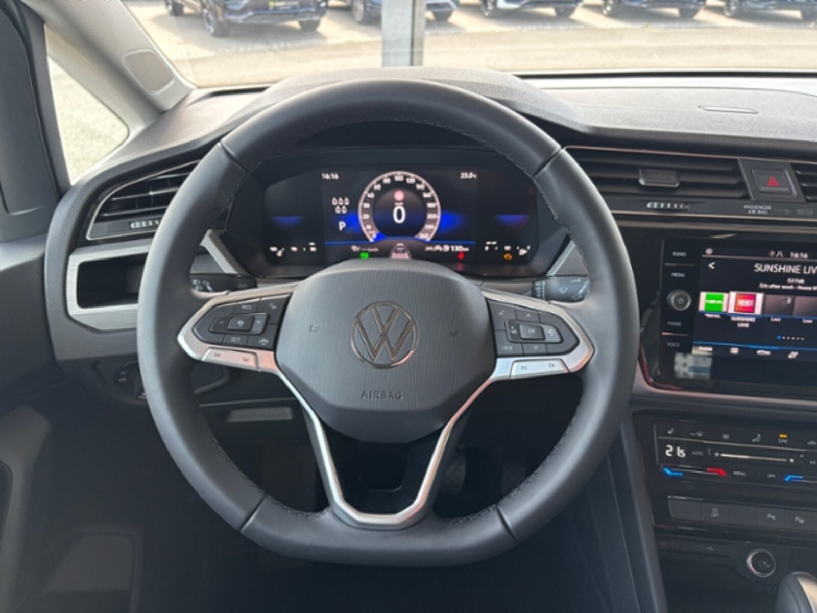 Volkswagen Touran – Bild 10