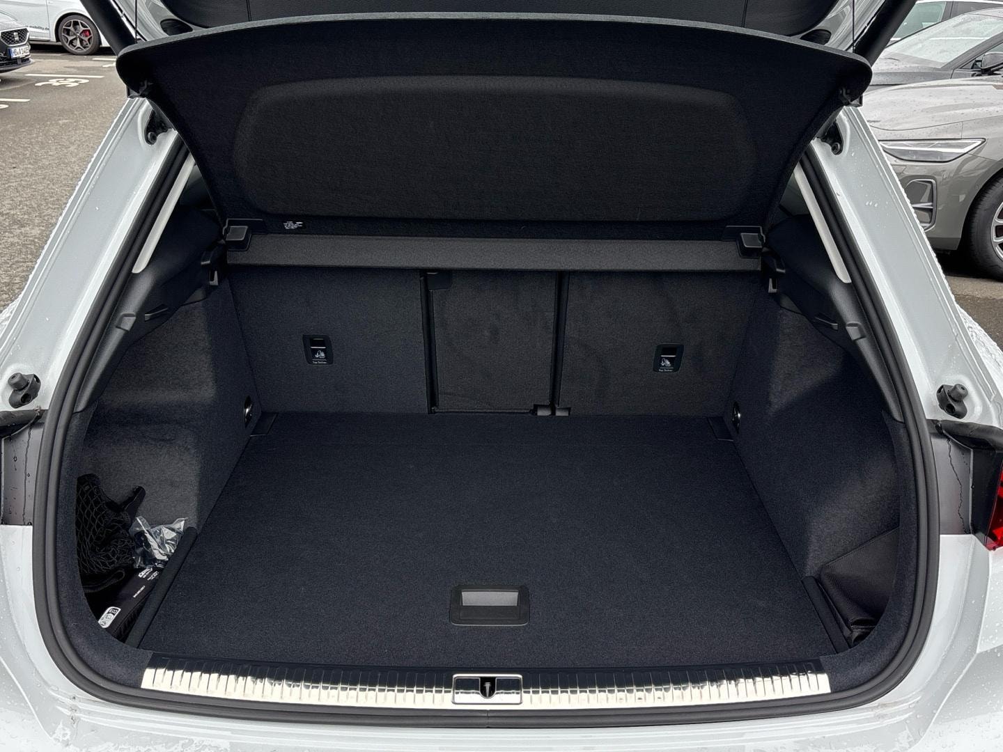 Bild über Audi Q3 TFSI 110 kW S tronic - für weitere Informationen kontaktieren Sie den Audi Partner