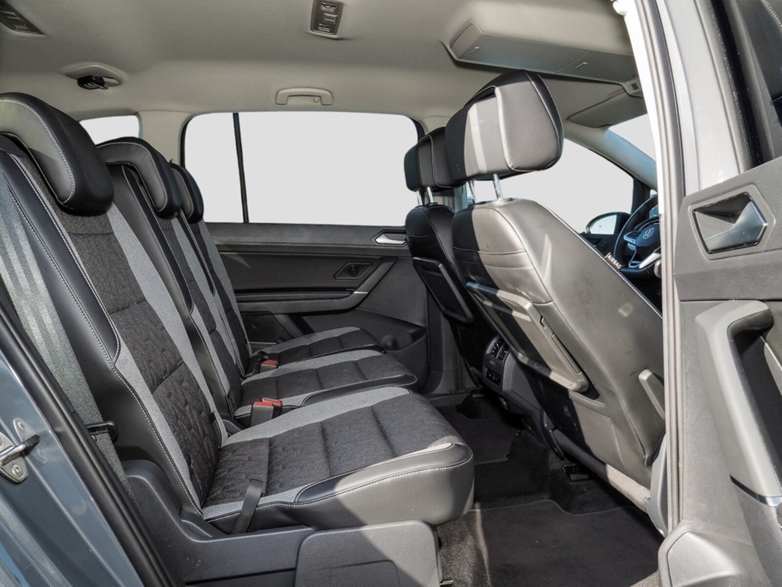 Volkswagen Touran – Bild 12