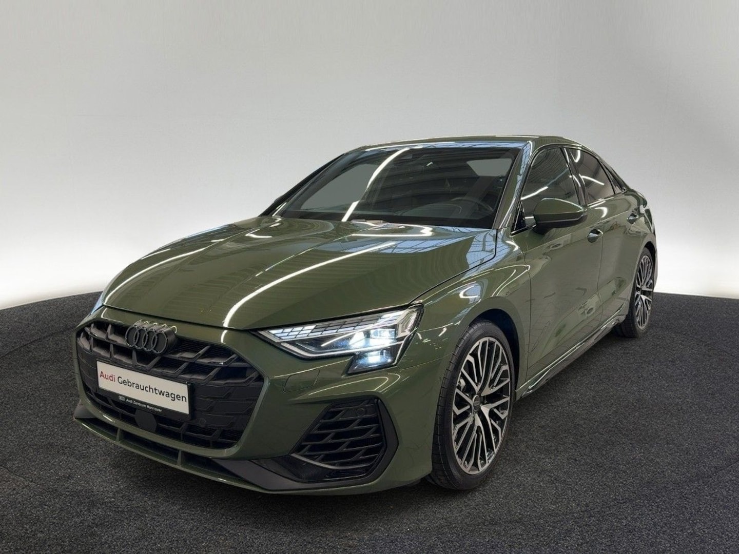 Bild über Audi S3 Limousine TFSI quattro S tronic - für weitere Informationen kontaktieren Sie den Audi Partner
