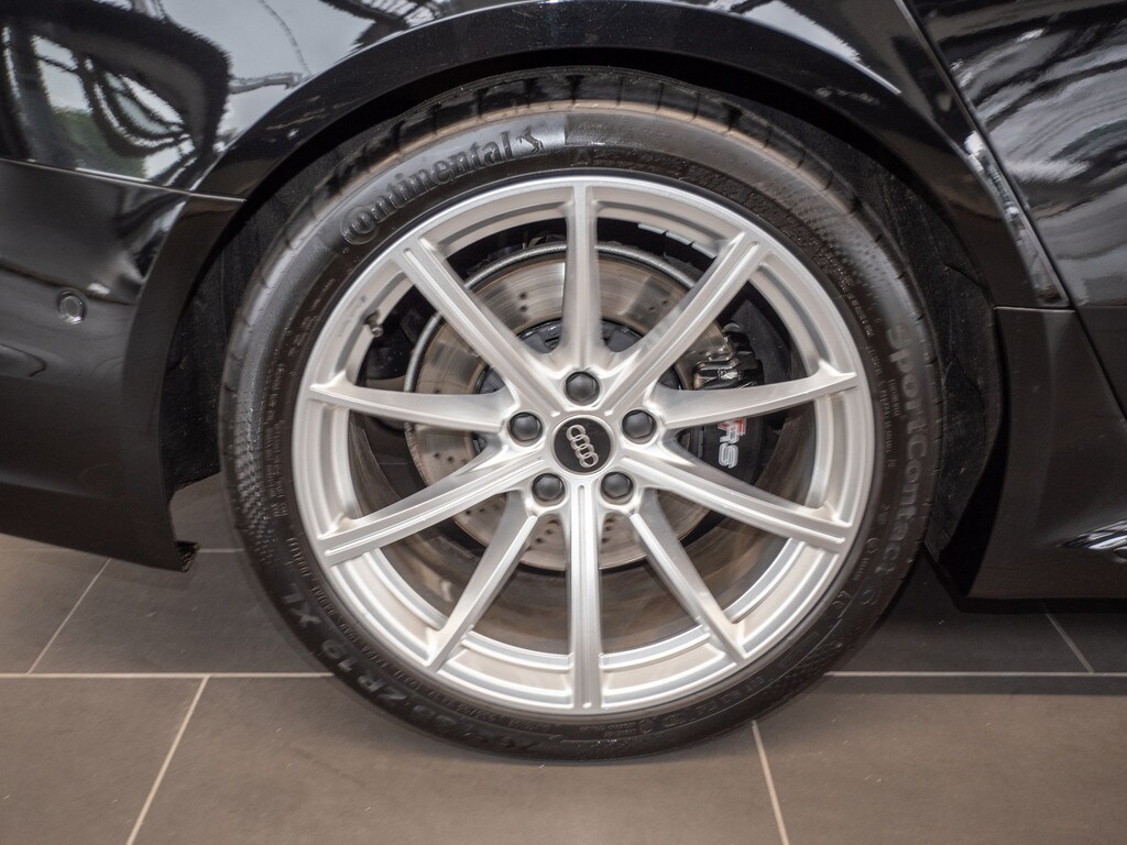 Image about Audi RS 4 Avant TFSI quattro tiptronic