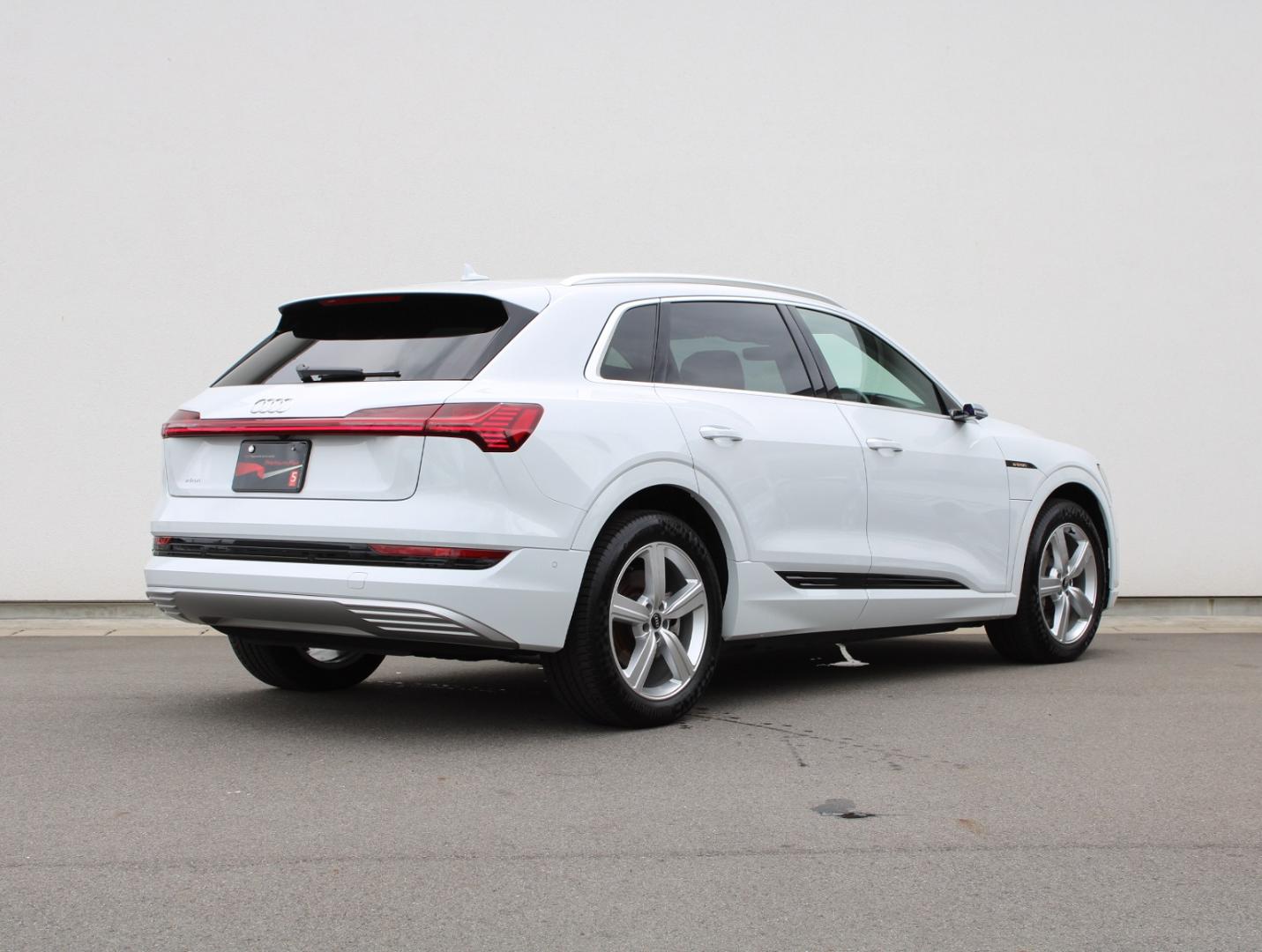 Audi e-tron 50 quattro Advanced 230,00 kW for more details contact your dealer