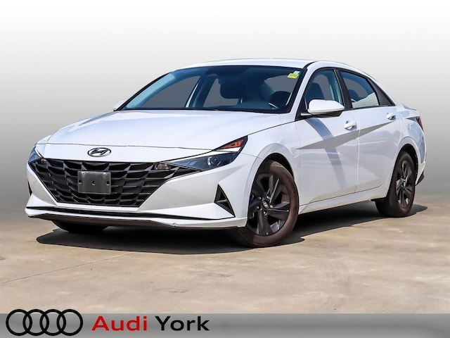 Photo of 2022 Hyundai Elantra 