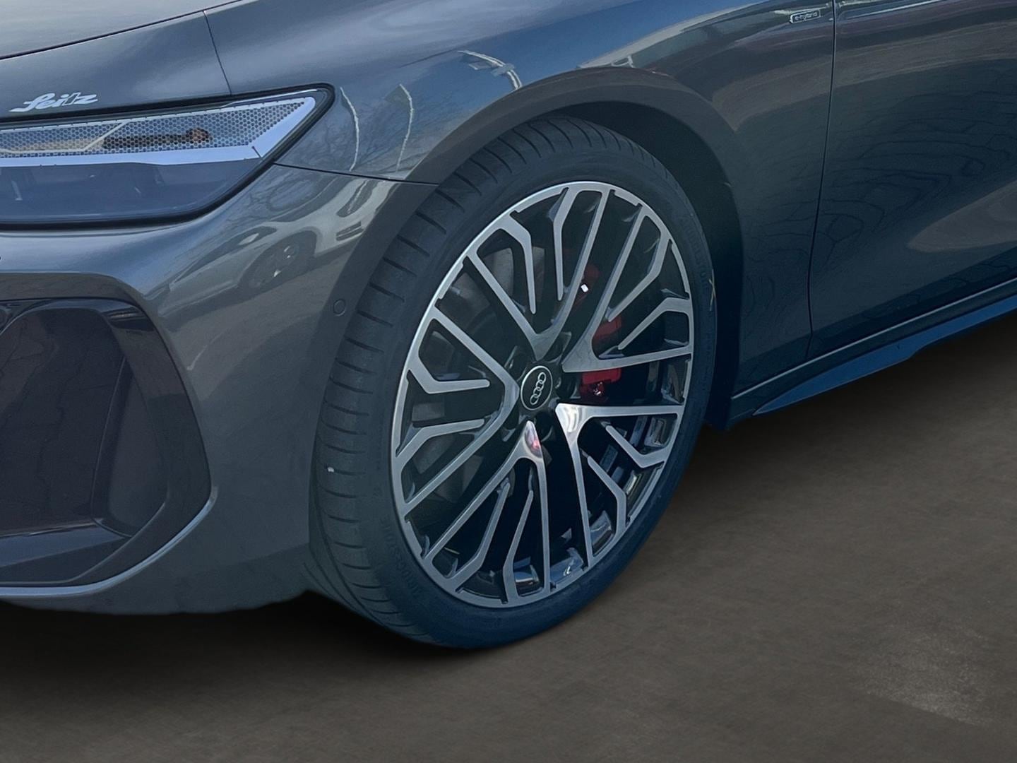 Bild über Audi A6 Avant e-hybrid e-hybrid quattro 270 kW S tronic - für weitere Informationen kontaktieren Sie den Audi Partner