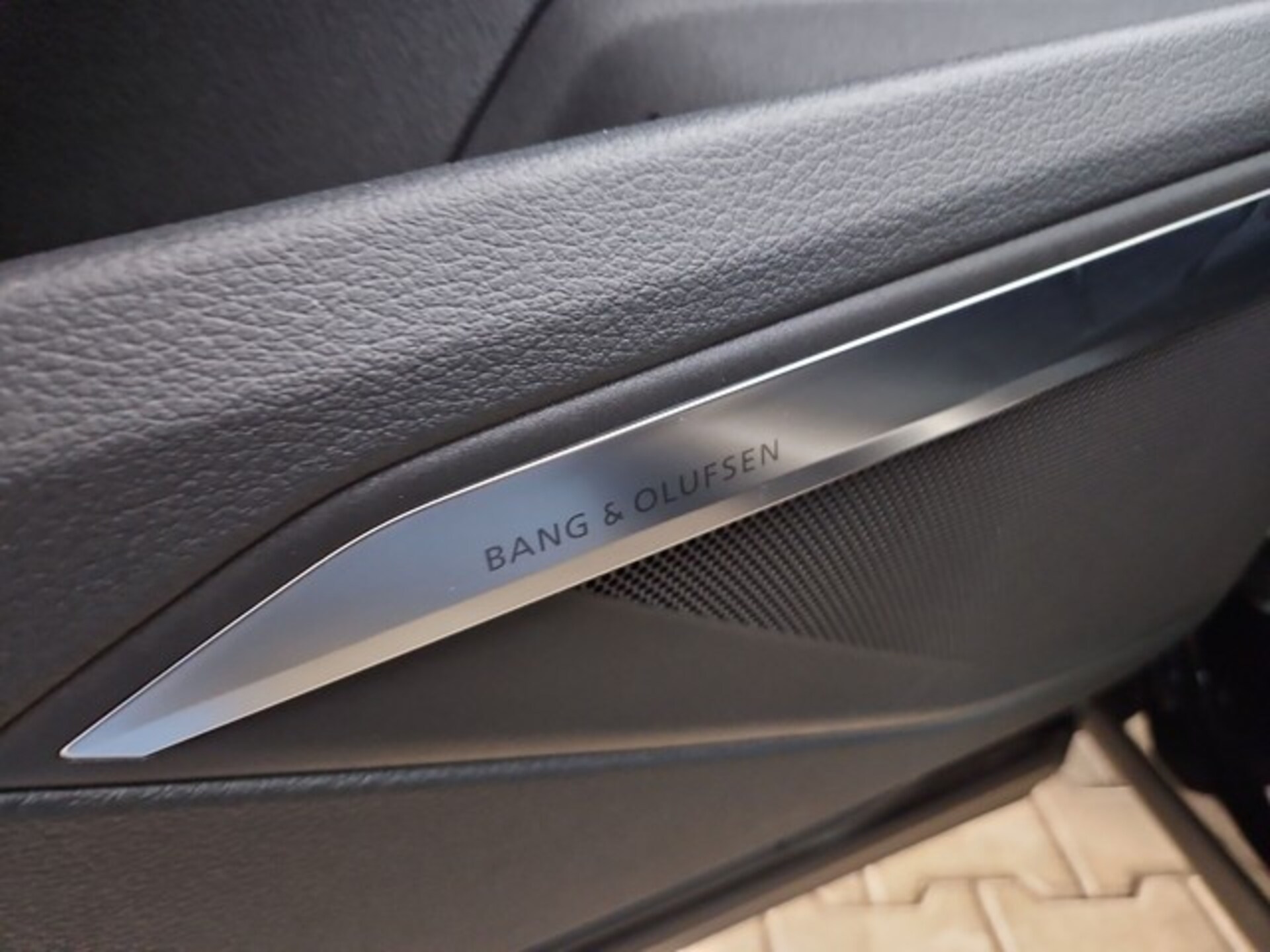 Audi e-tron advanced