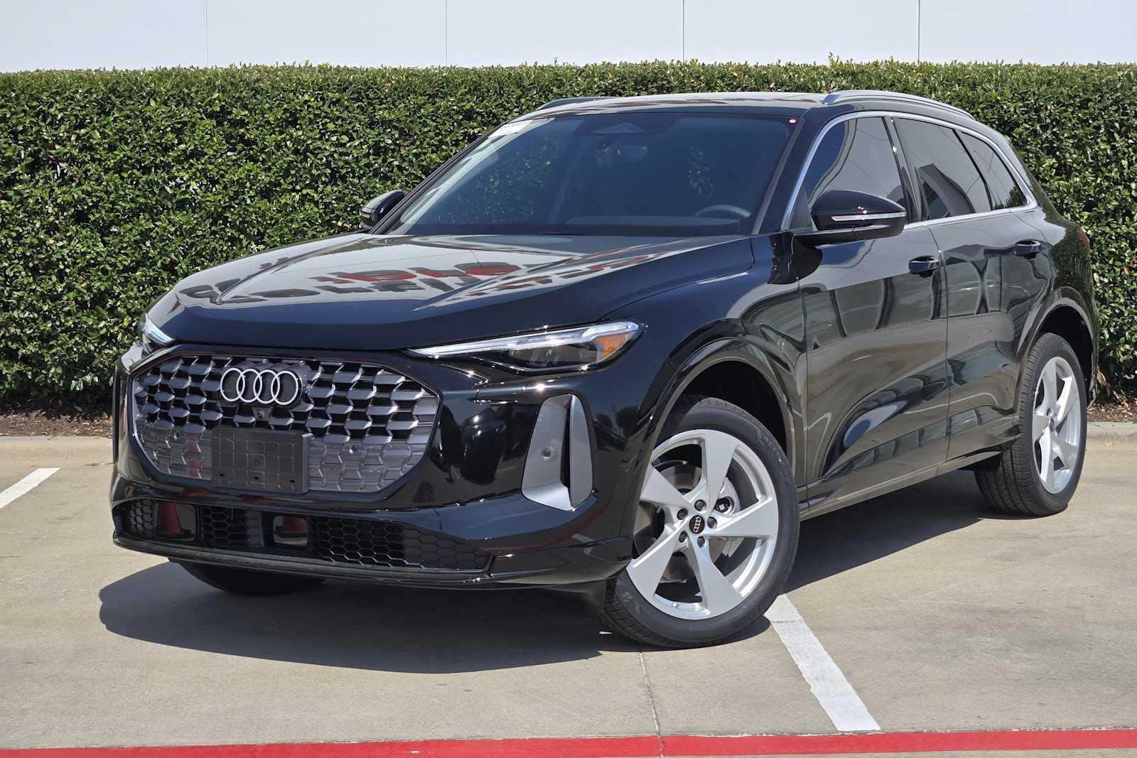 2026 Audi Q5 Premium Plus quattro's photo
