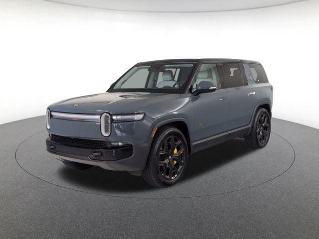 2025 Rivian R1S Ascend Tri Max's photo