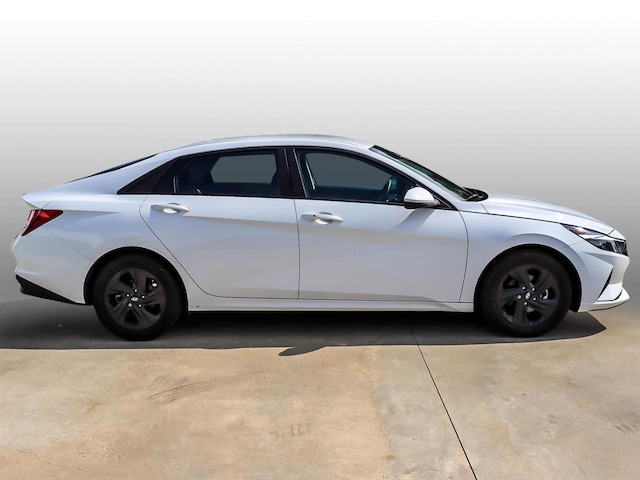 2022 Hyundai Elantra