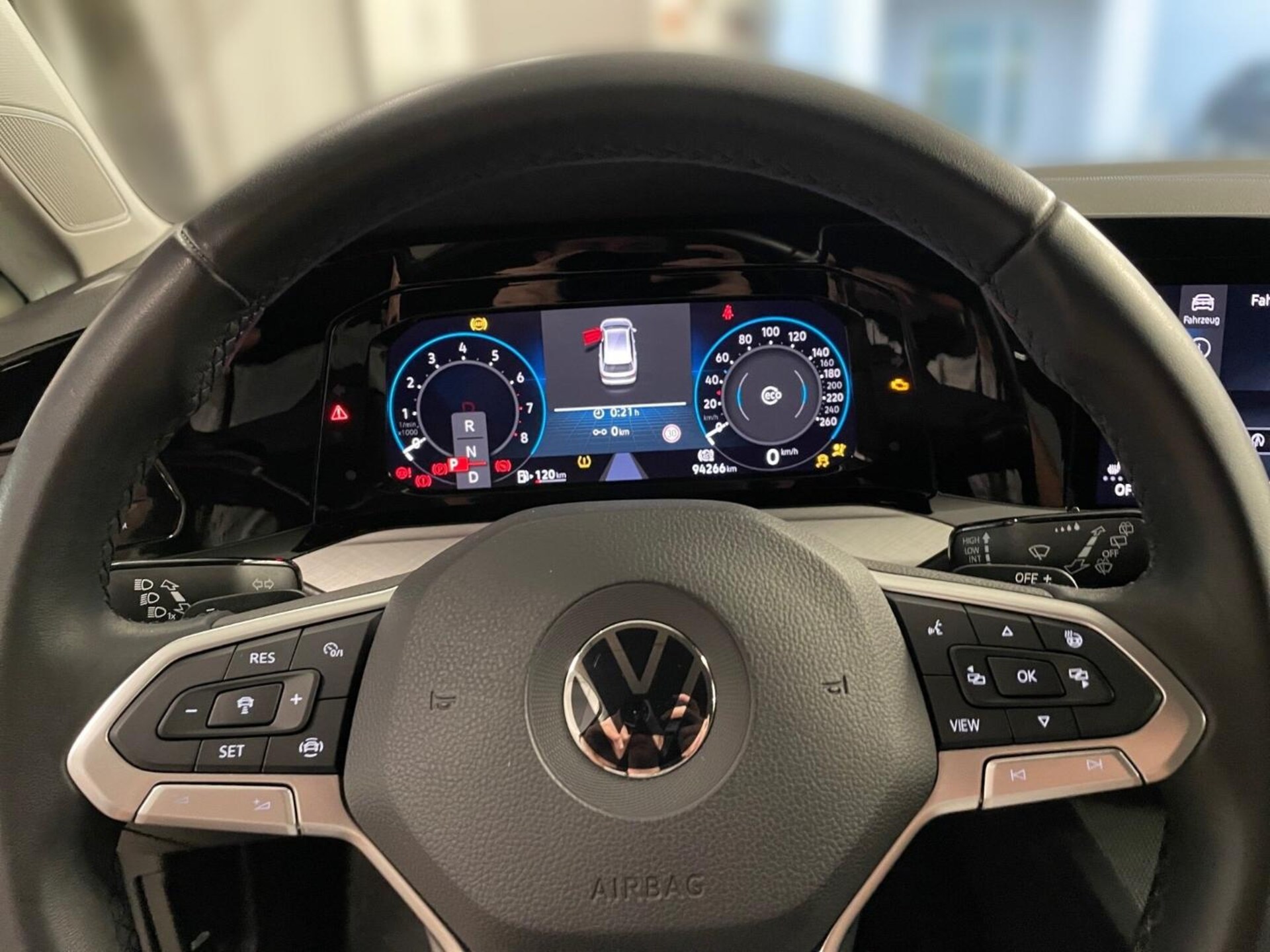 Volkswagen Golf Variant Life