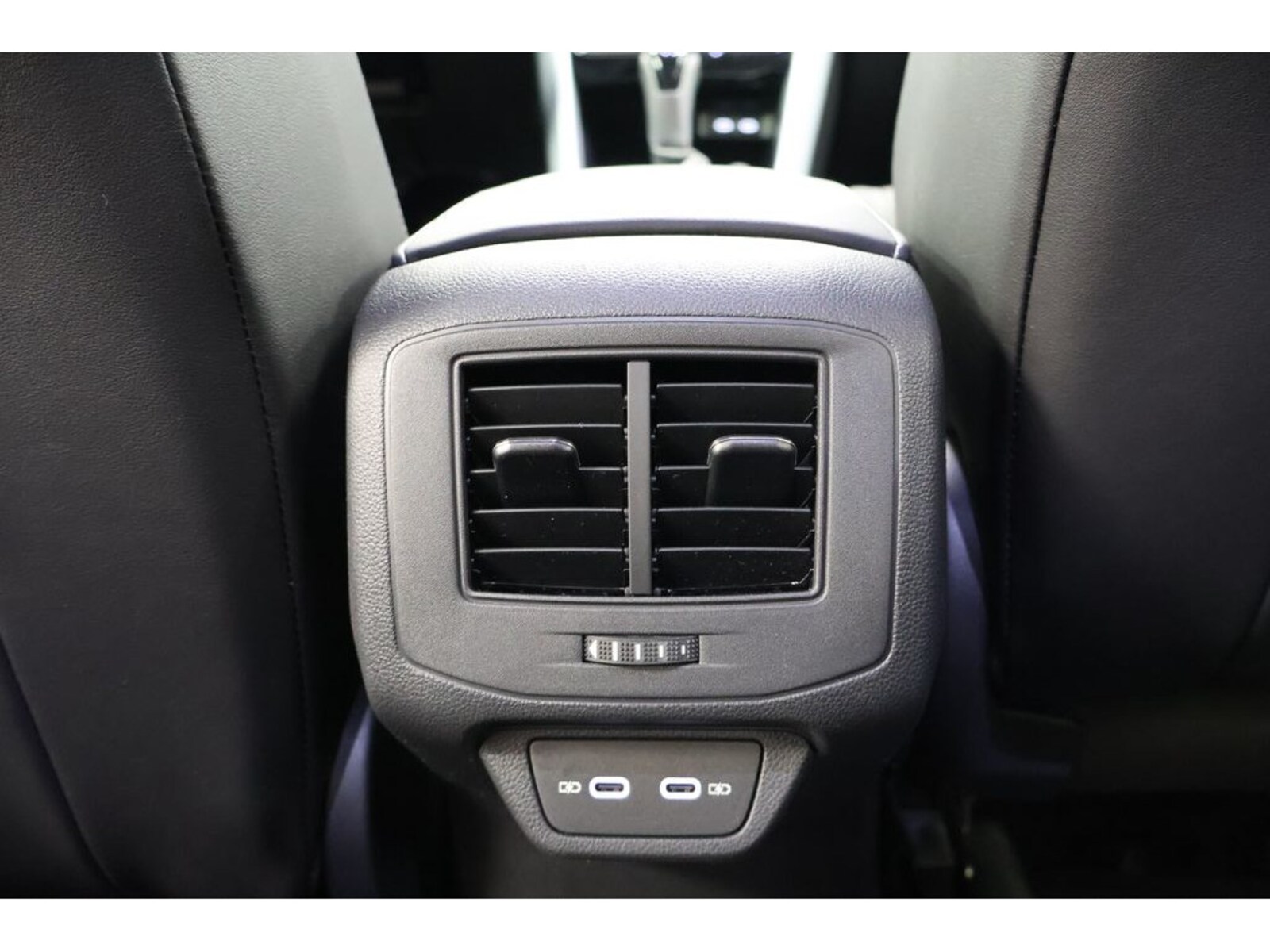 Volkswagen T-Roc – Bild 14